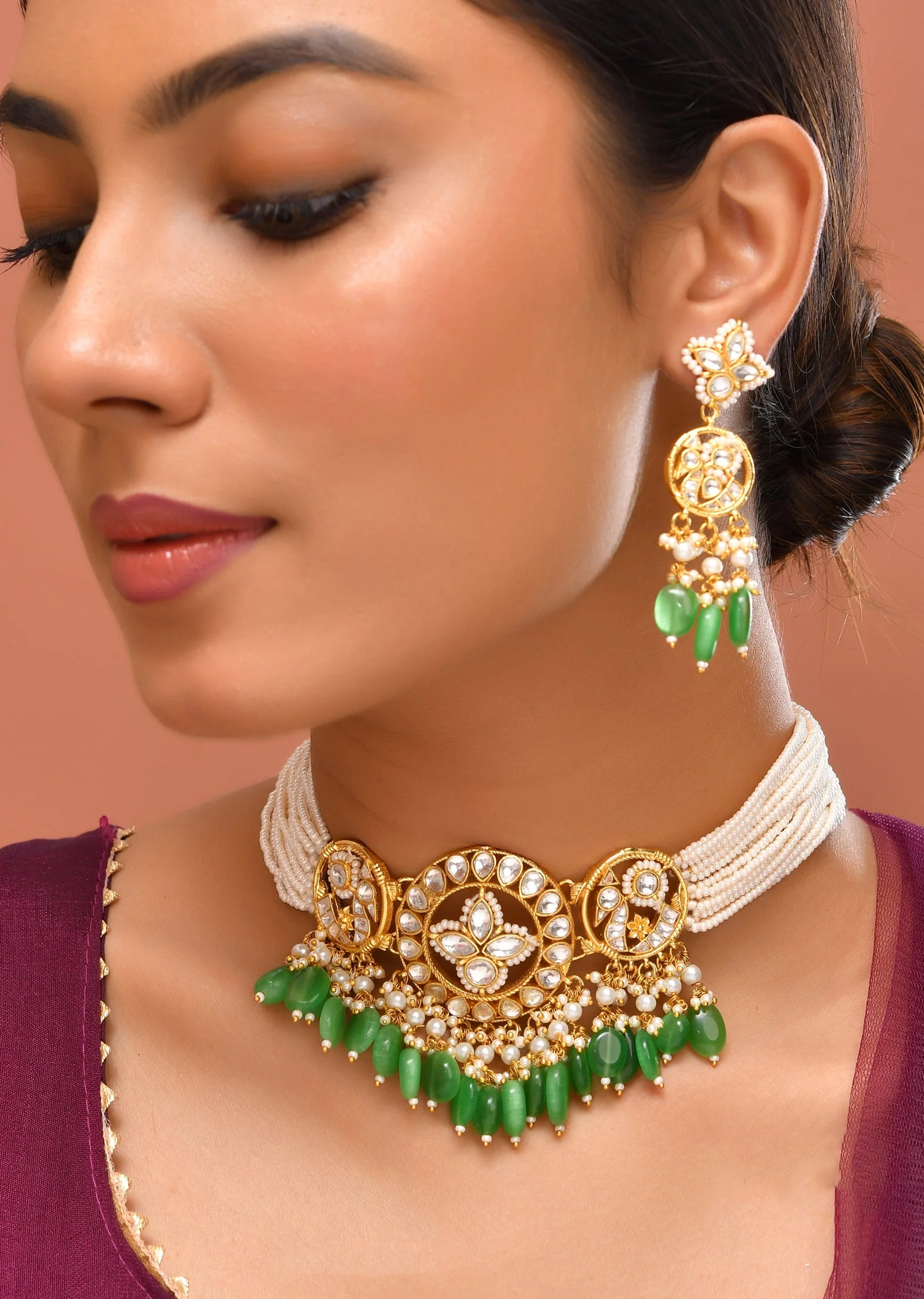 1017-green-kundan-pendant-bead-drop-necklace-and-earrings-set-1.webp Green Kundan Pendant Bead Drop Necklace and Earrings Set