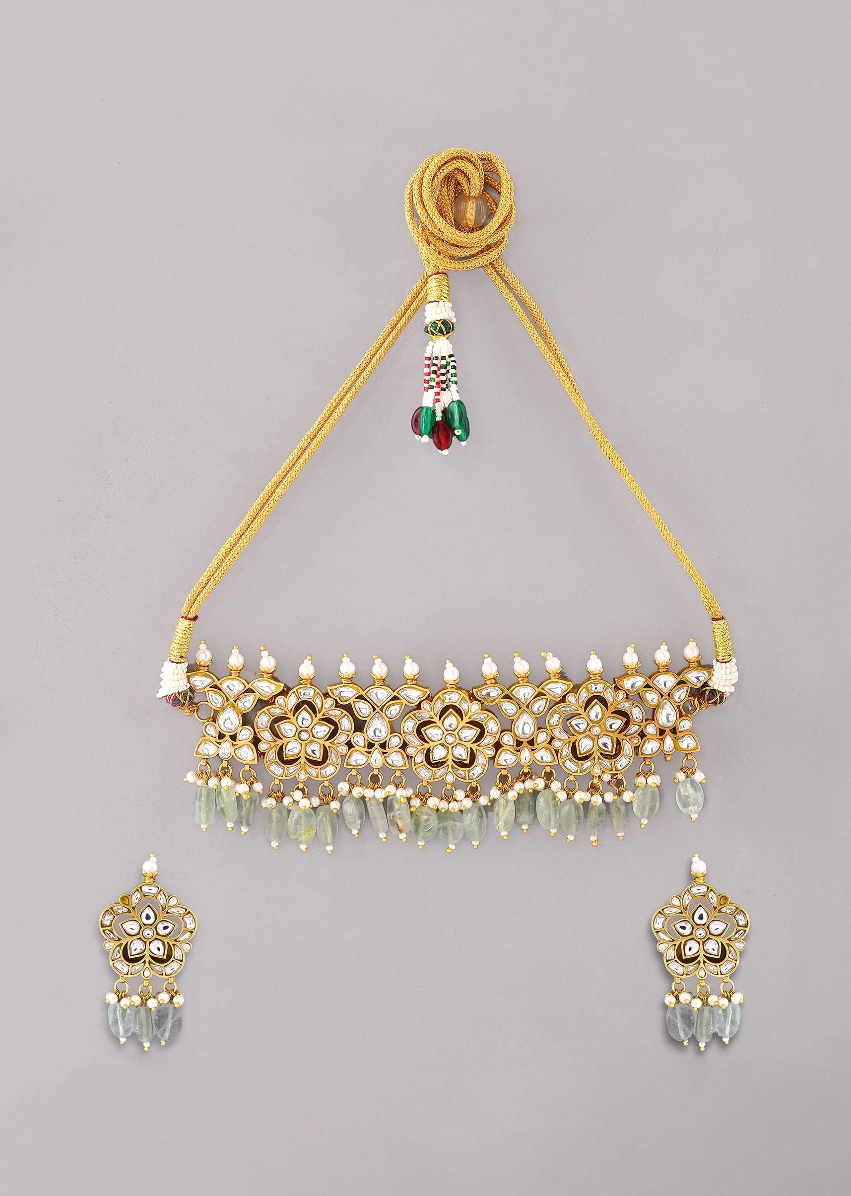 1037-mint-green-kundan-floral-motif-necklace-and-earrings-set-2.webp Mint Green Kundan Floral Motif Necklace and Earrings Set