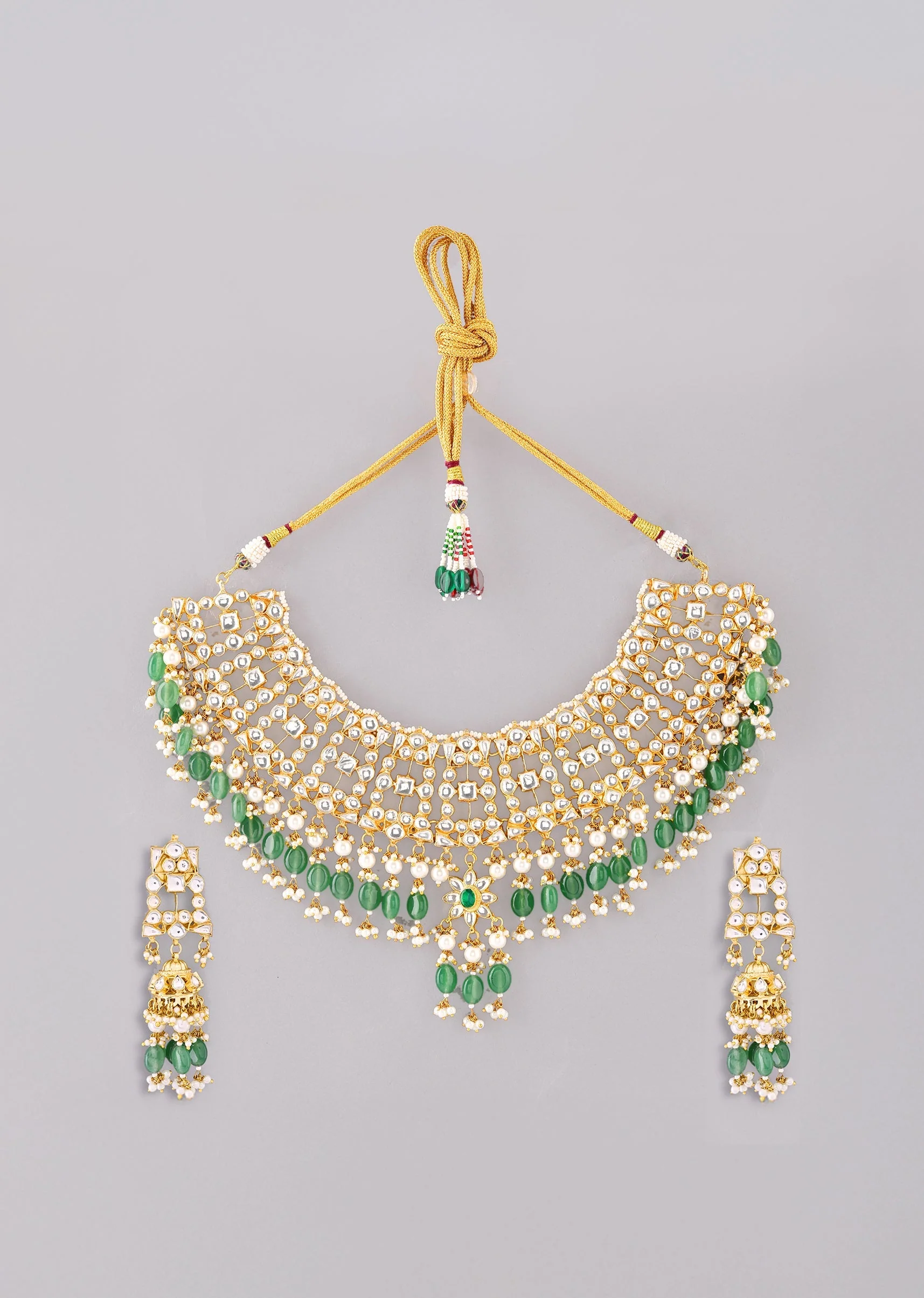 1048-gold-and-green-kundan-necklace-and-earrings-set-2.webp Gold and Green Kundan Necklace and Earrings Set
