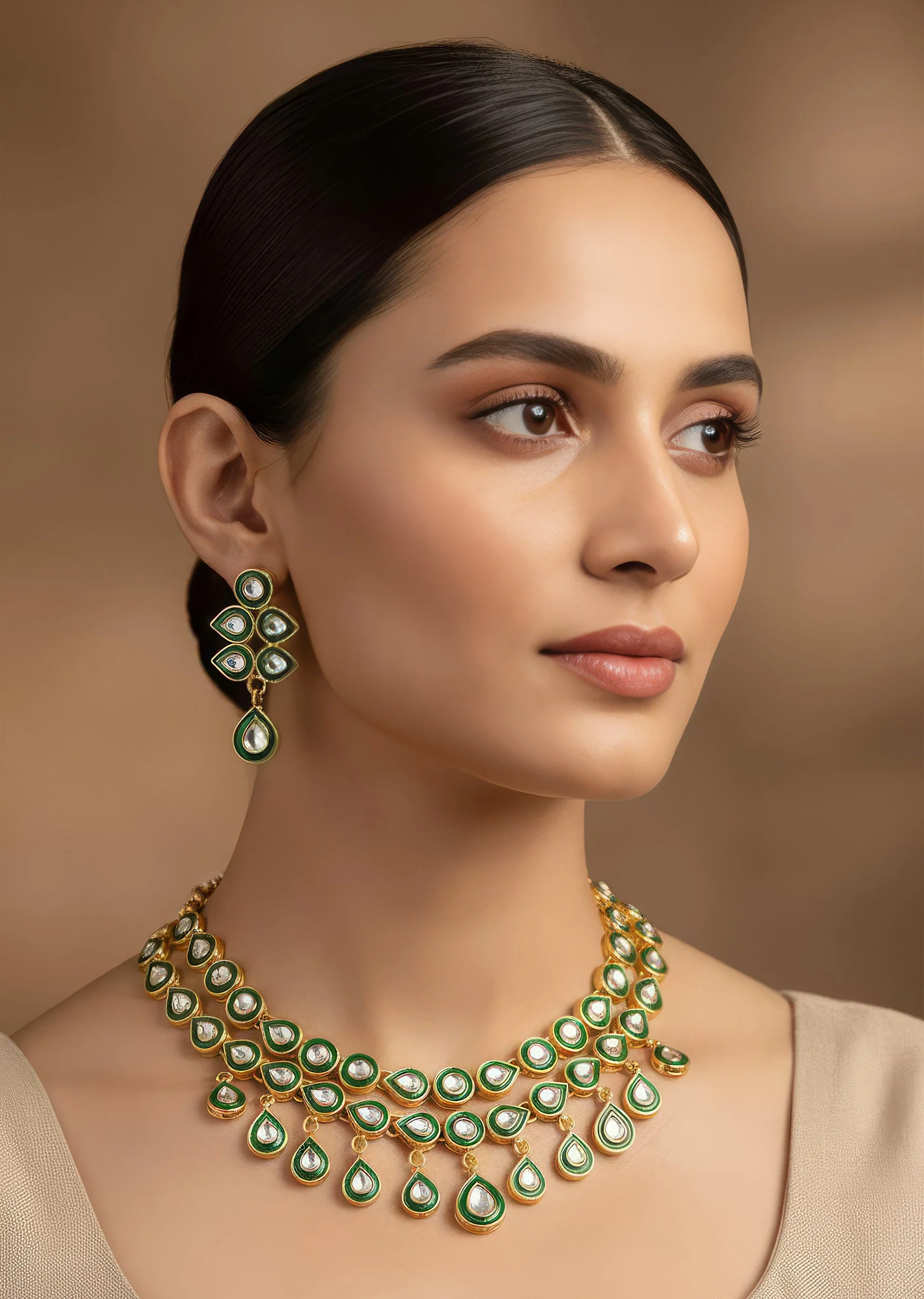 1063-gold-finish-necklace-set-in-kundan-polki-and-meenakari-detailing-1.webp Gold Finish Necklace Set in Kundan Polki and Meenakari Detailing