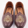 11167-wine-zardosi-work-juttis-5.webp Wine Zardosi Work Juttis