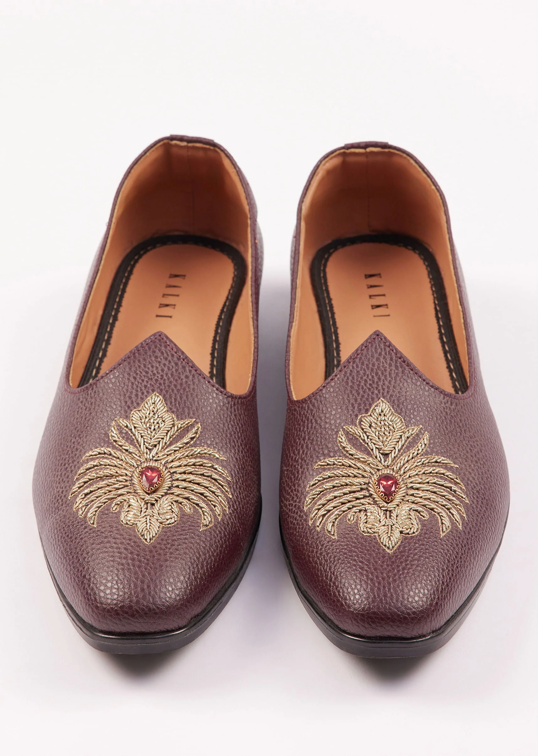 11167-wine-zardosi-work-juttis-5.webp Wine Zardosi Work Juttis