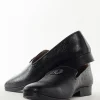 Black Mens Footwear With Metal Detail Work