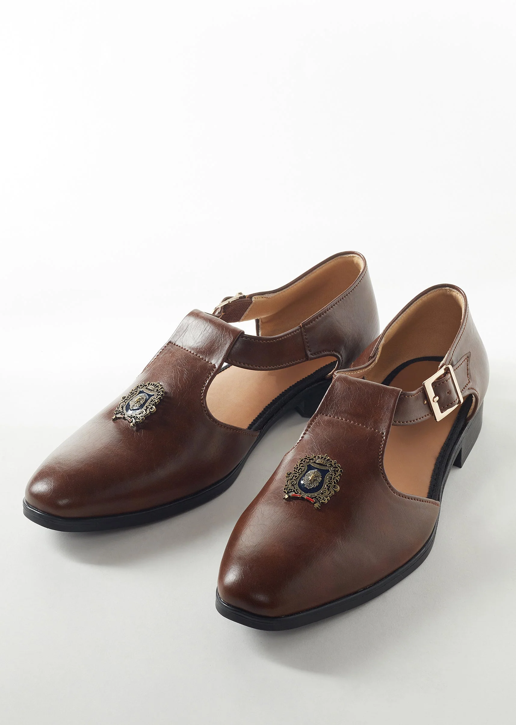 11424-brown-faux-leather-mens-footwear-1.webp Brown Faux Leather Mens Footwear