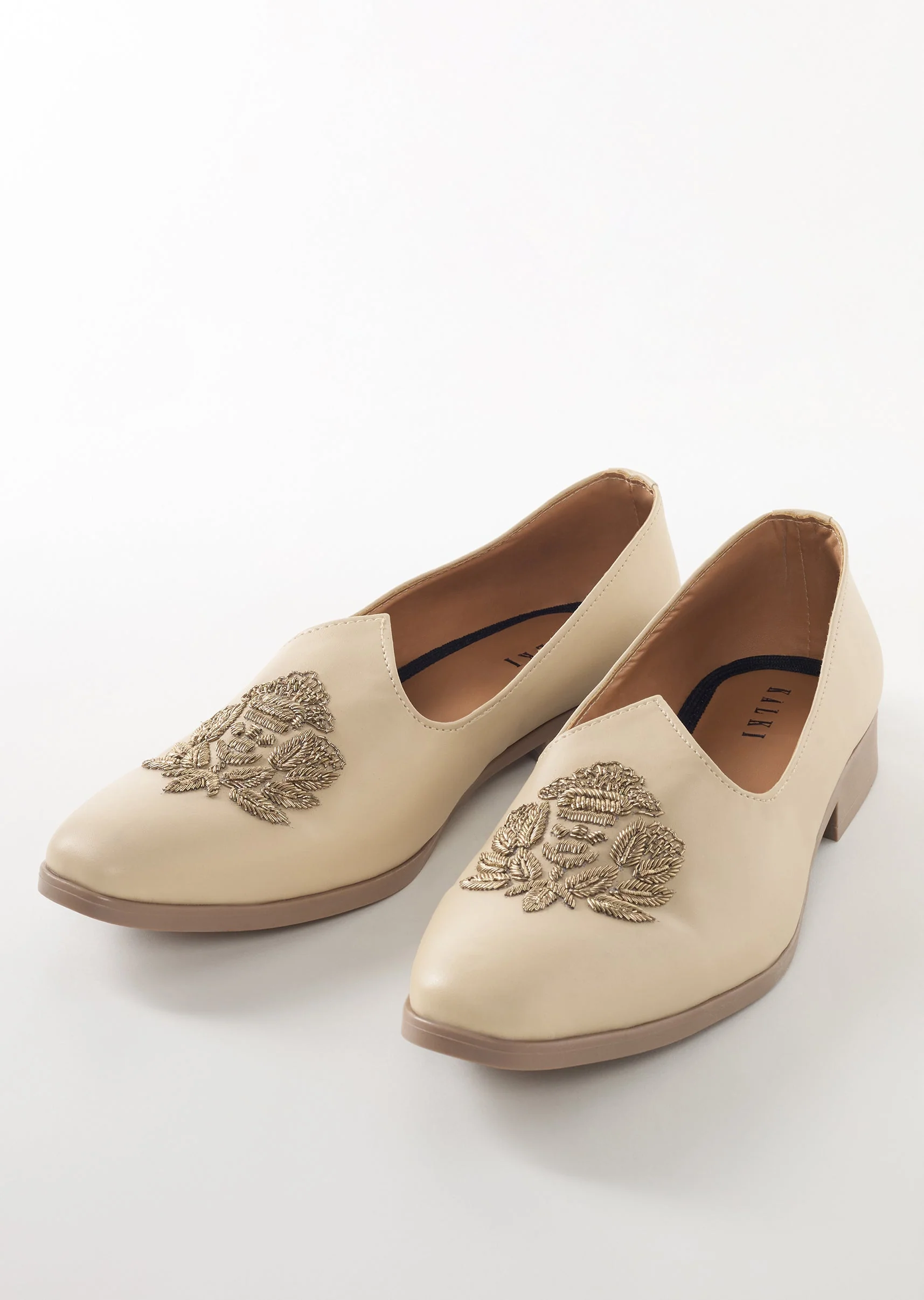 11433-beige-floral-embroidered-ethnic-jutti-for-men-1.webp Beige Floral Embroidered Ethnic Jutti For Men