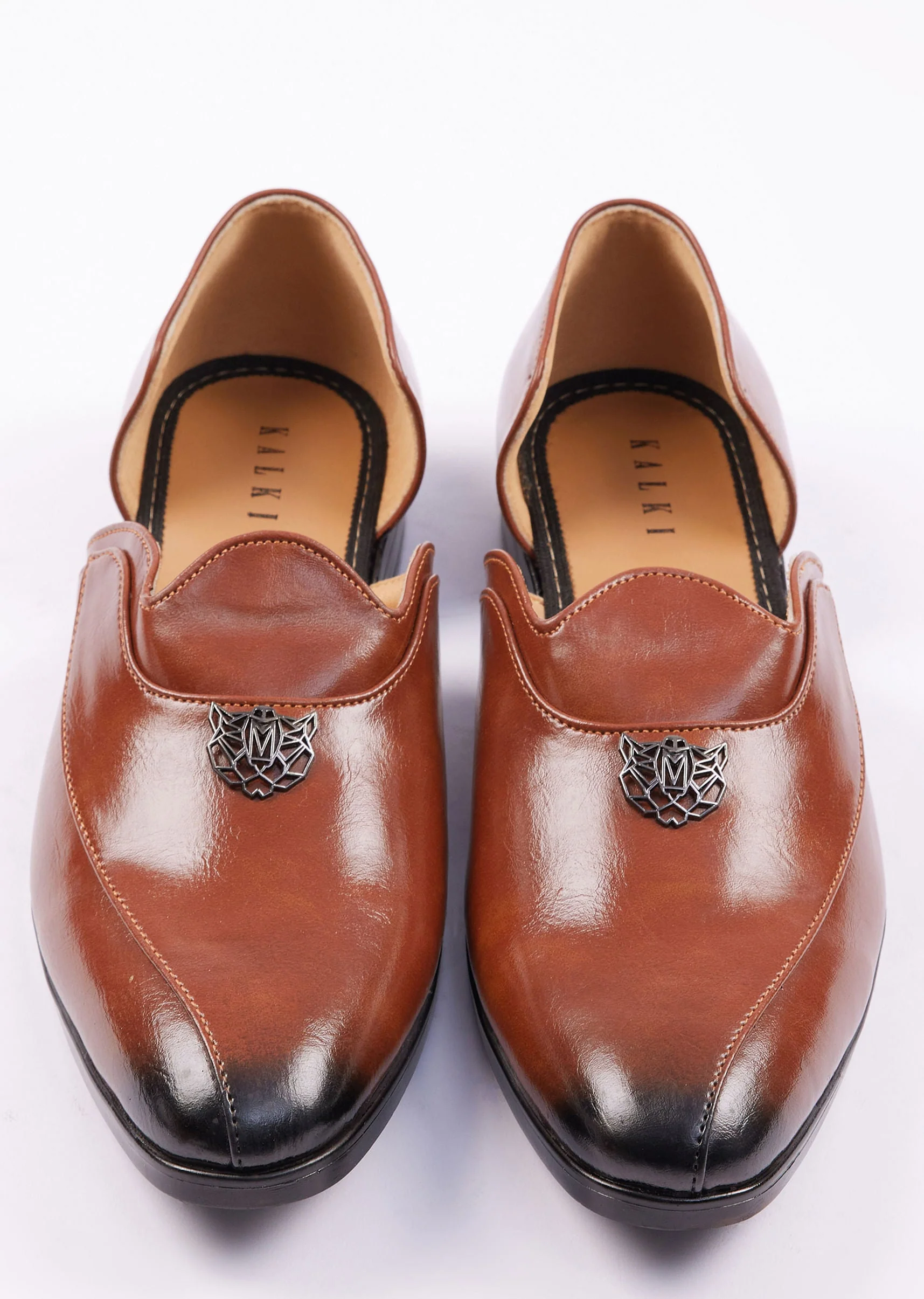 11523-brown-glossy-juttis-for-men-5.webp Brown Glossy Juttis For Men