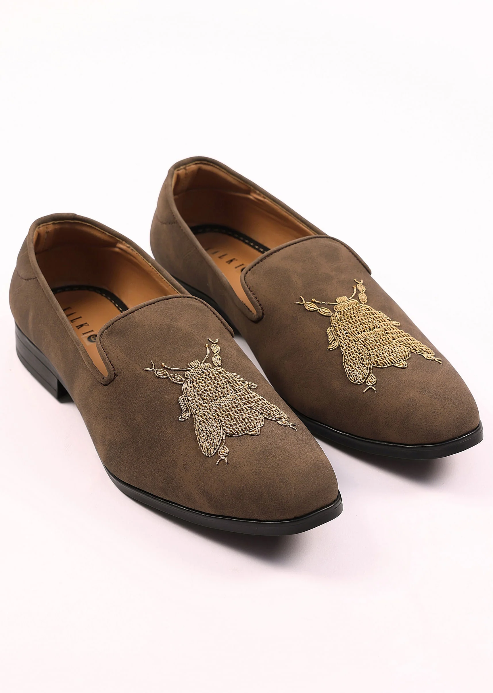 11568-brown-zardosi-embroidered-jutti-1.webp Brown Zardosi Embroidered Jutti