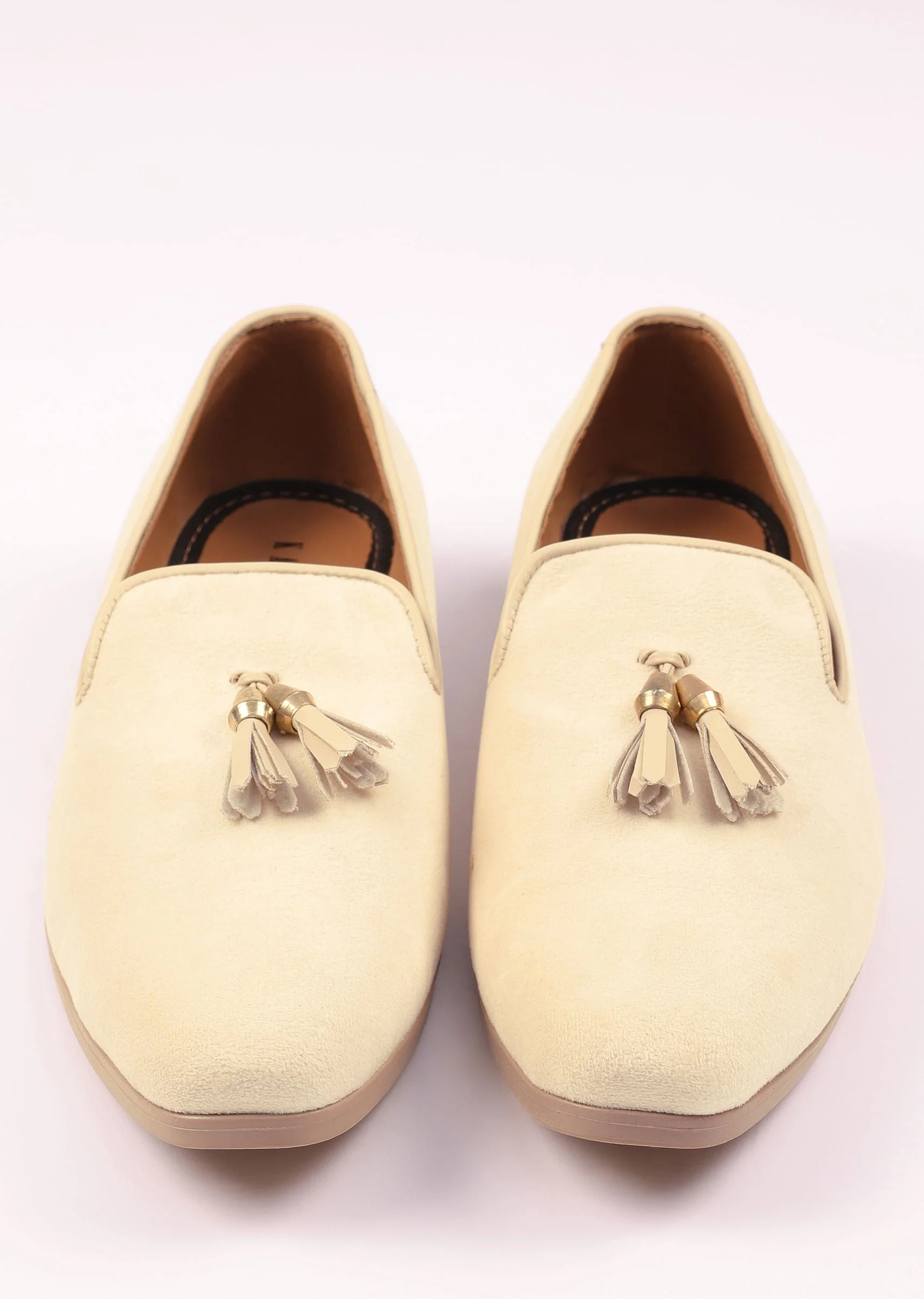 White Velvet Tassel Jutti