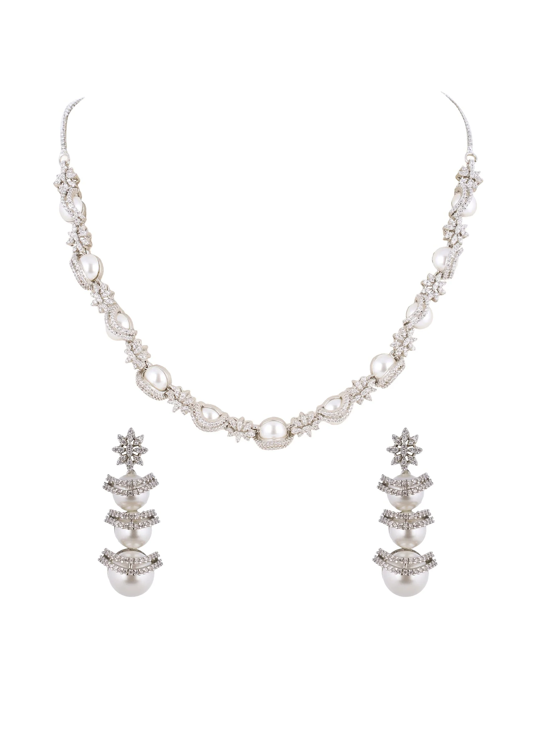 1166-white-silver-necklace-set-with-diamond-detail-3.webp White Silver Necklace Set With Diamond Detail