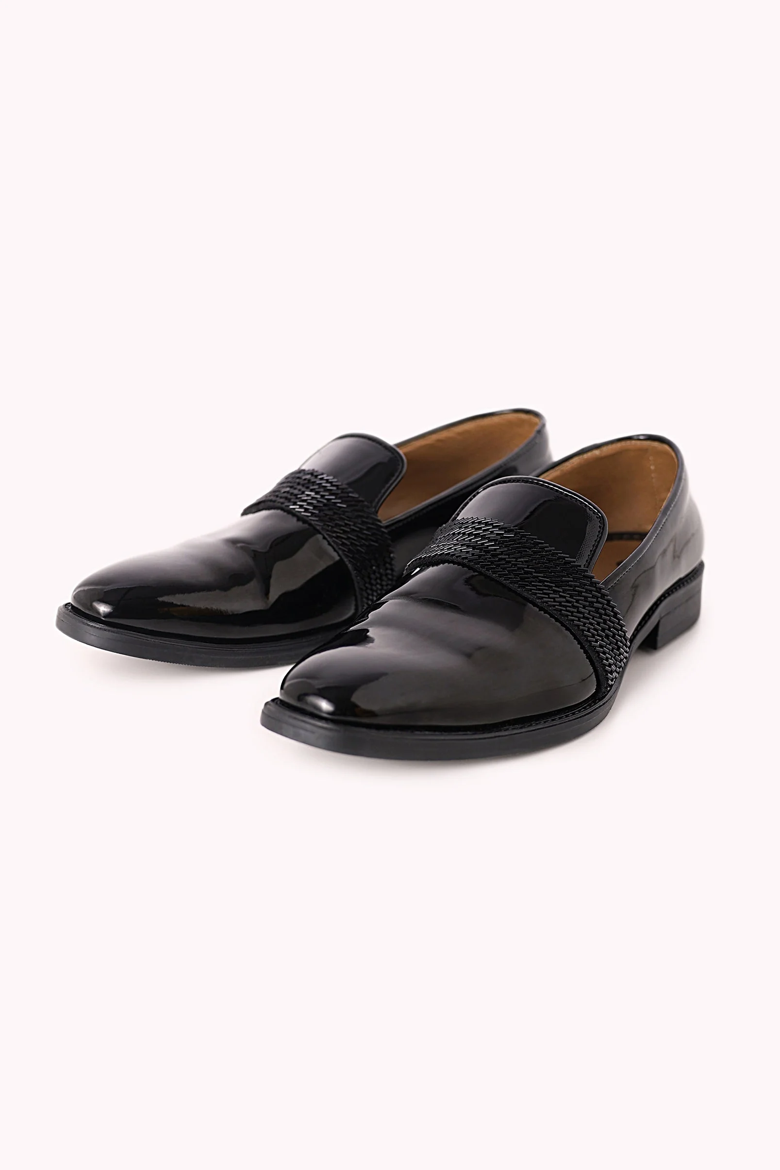 11717-us-11-us-11-variation-1.webp Black Textured Juttis