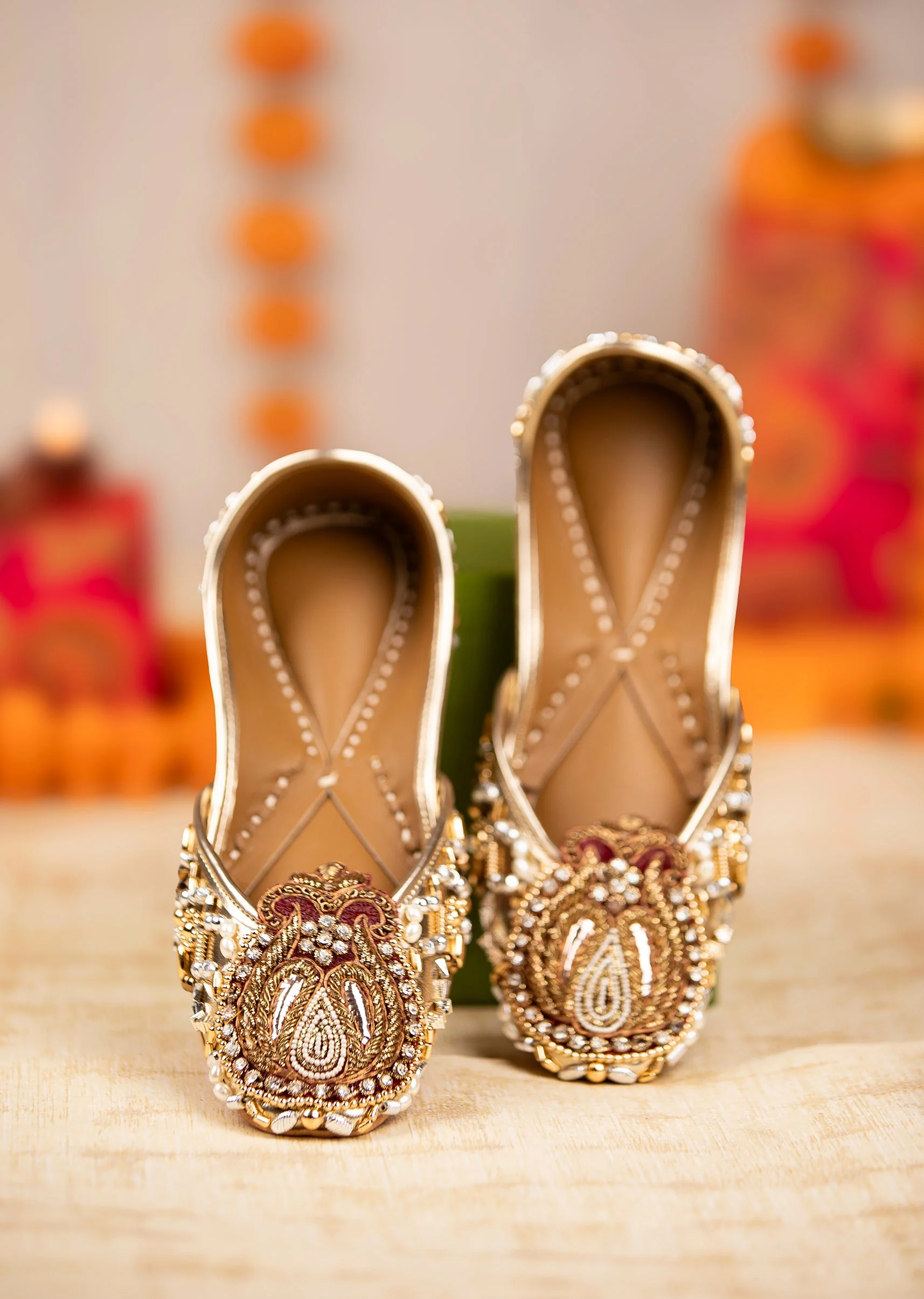 11887-gold-zari-hand-embellished-juttis-1.webp Gold Zari Hand Embellished Juttis
