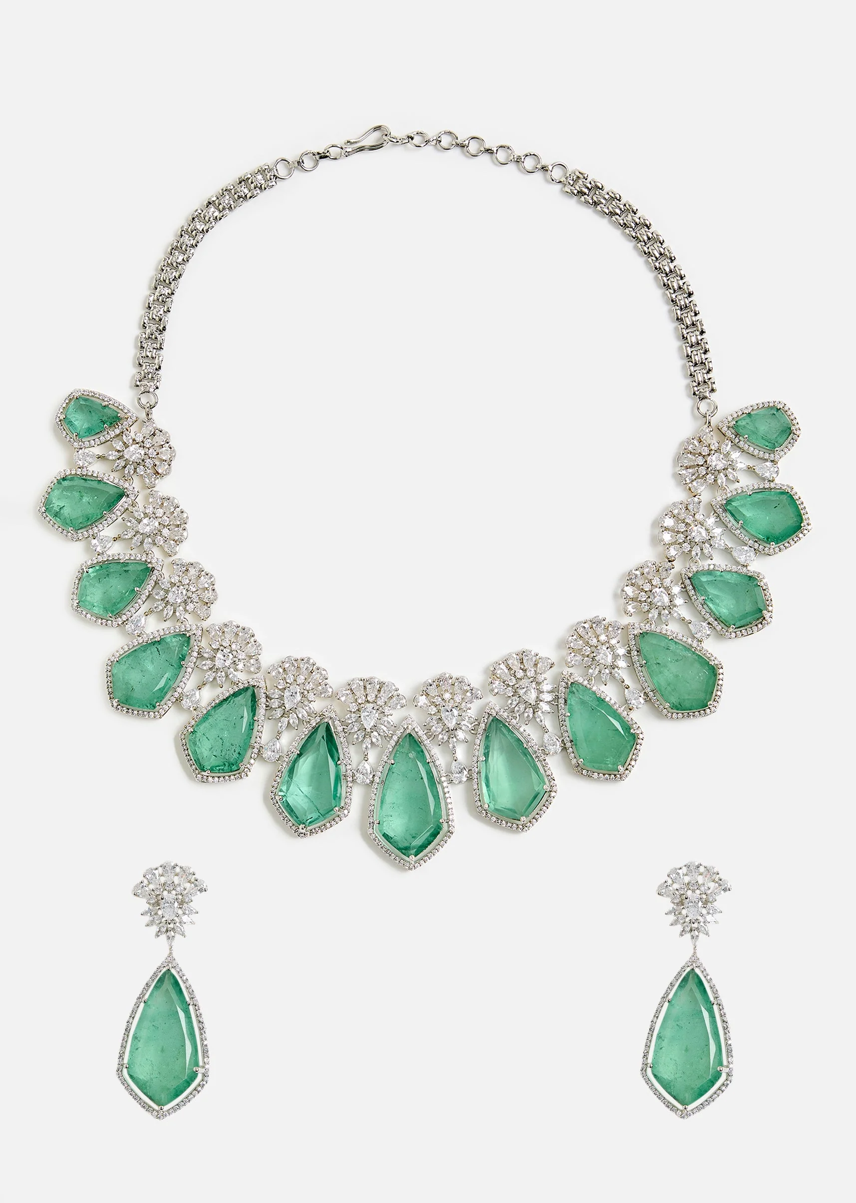 Emerald Elegance Necklace Set