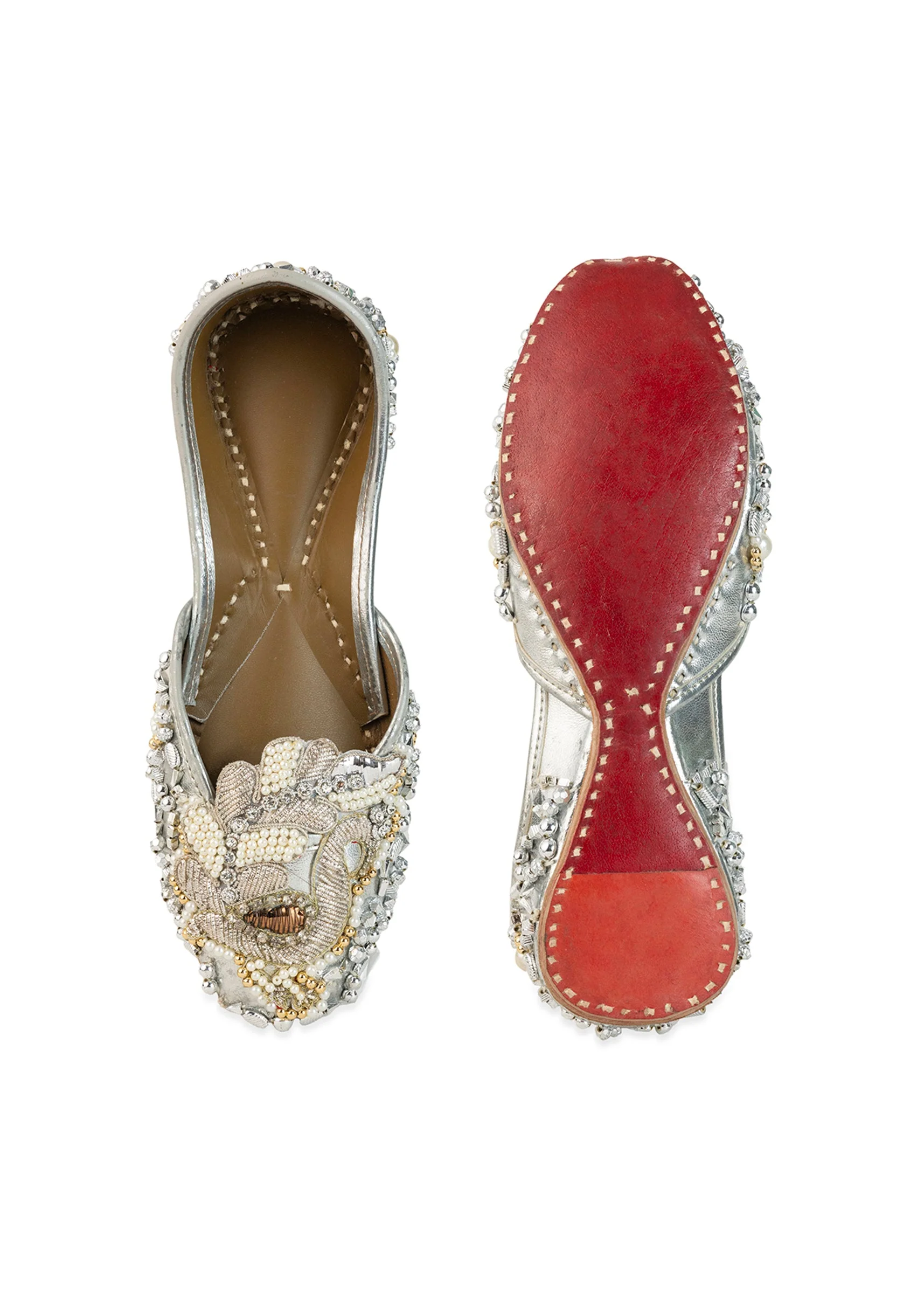Silver Metallic Bead Embellished Juttis