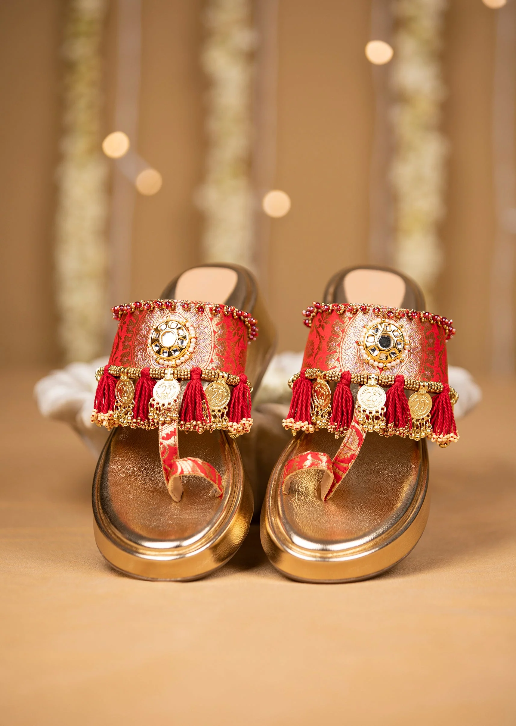 12047-us-5-us-5-variation-1.webp Gold Mirror and Coin Embellished Wedges