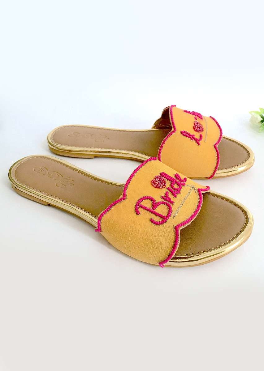 12145-yellow-slider-flats-with-fuchsia-pink-colored-bride-to-be-text-and-scalloped-edge-online-by-sole-house-1.jpg Yellow Slider Flats With Fuchsia Pink Colored Bride To Be Text And Scalloped Edge Online By Sole House