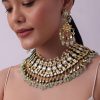 White Kundan Choker Set In Gold Finish Mix Metal