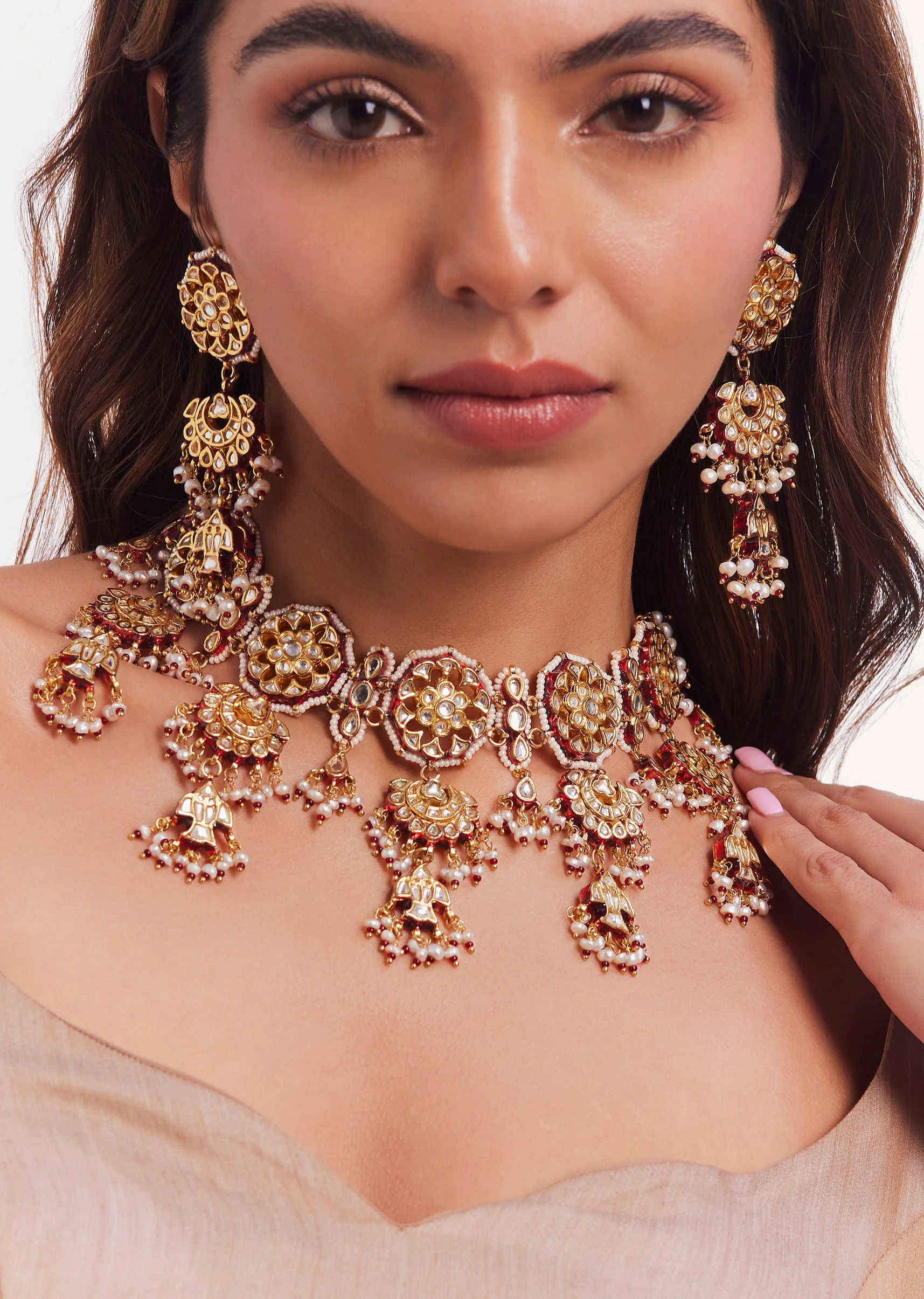 12192-gold-plated-kundan-studded-and-dangling-beads-choker-necklace-set-1.webp Gold Plated Kundan Studded And Dangling Beads Choker Necklace Set