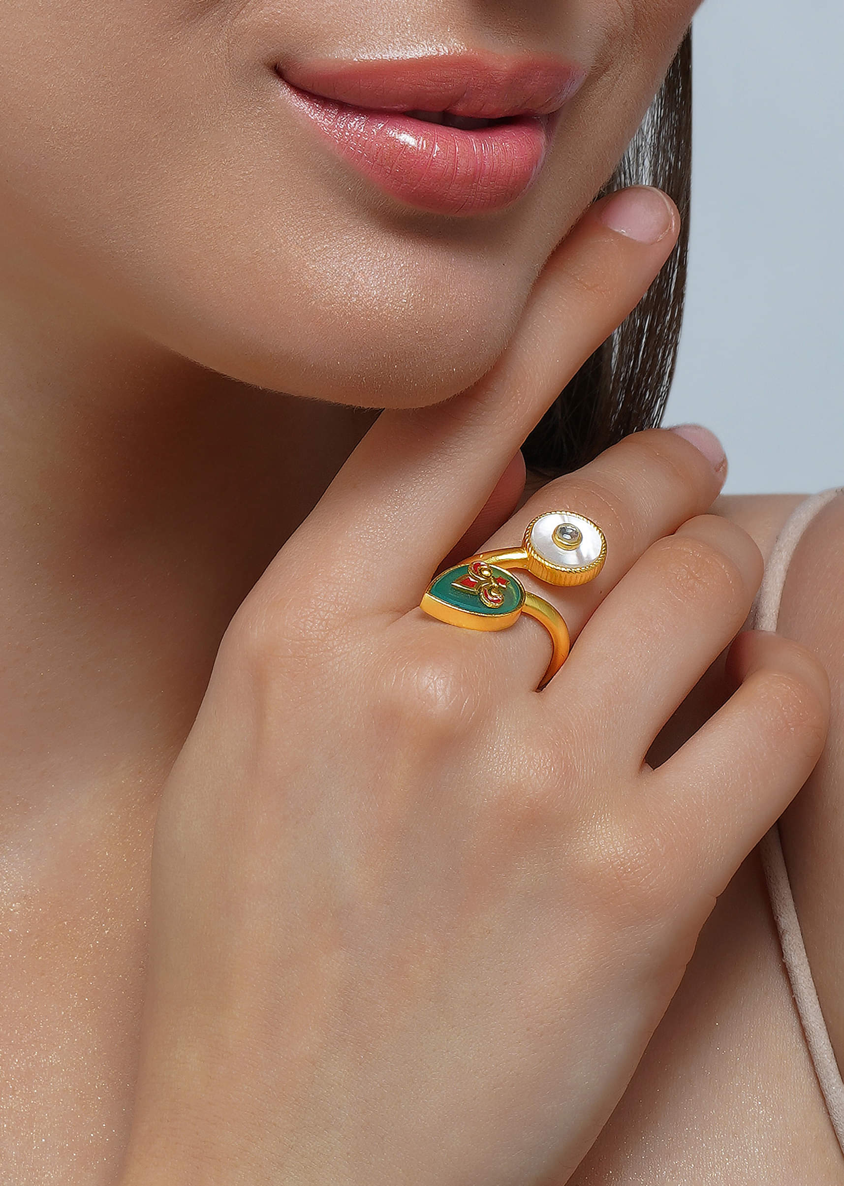 12223-gold-ring-with-green-onyx-and-zircon-1.jpg Gold Ring With Green Onyx And Zircon