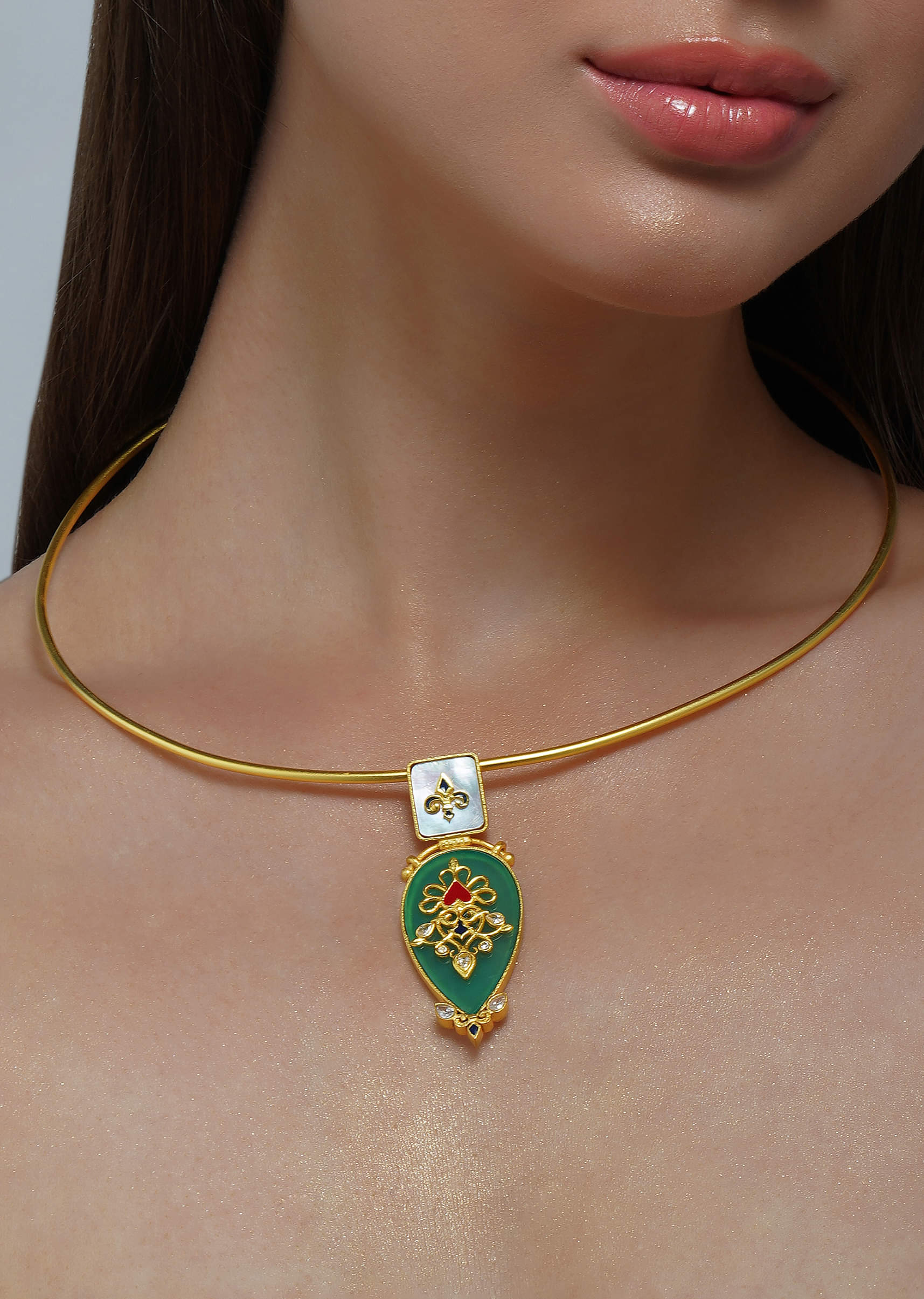 12229-antique-gold-green-collar-necklace-with-zircon-embellishment-1.jpg Antique Gold Green Collar Necklace With Zircon Embellishment