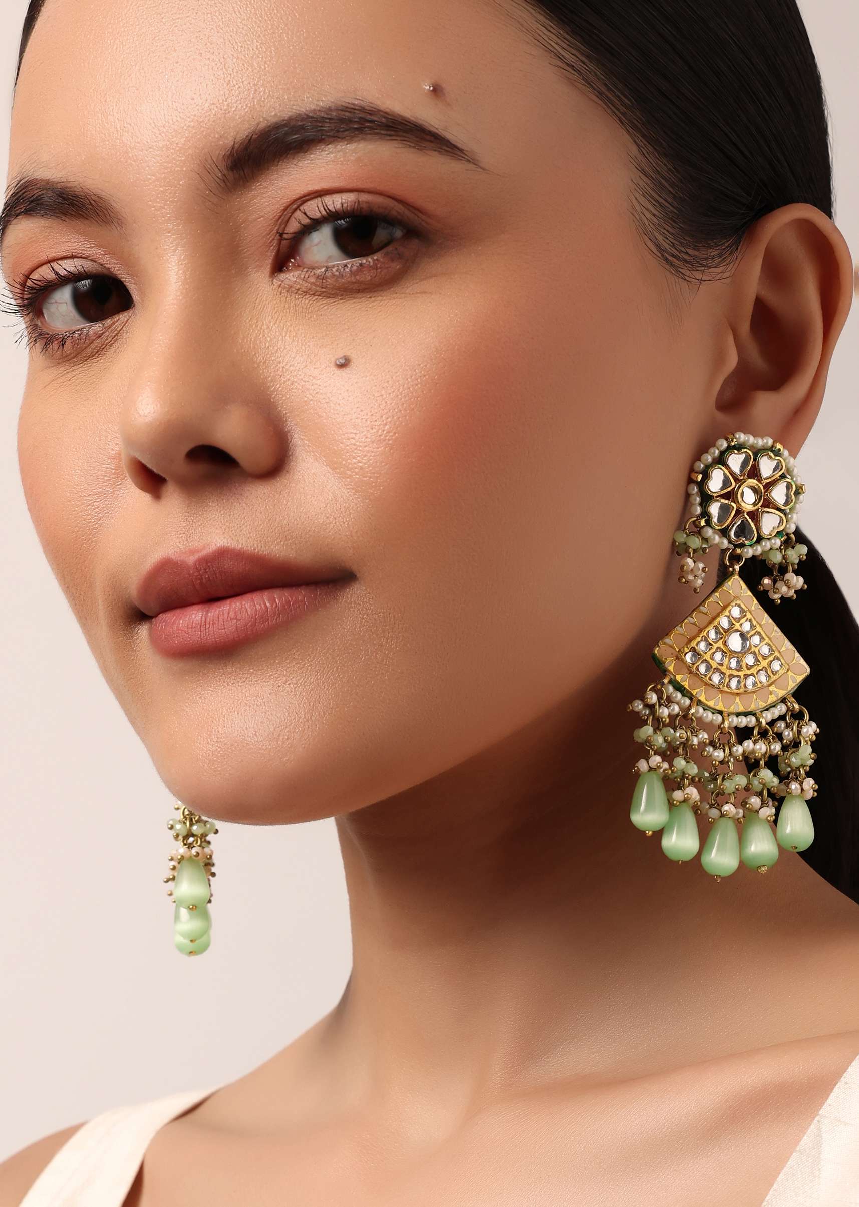12261-pink-kundan-choker-set-with-green-bead-drops-3.jpg Pink Kundan Choker Set With Green Bead Drops