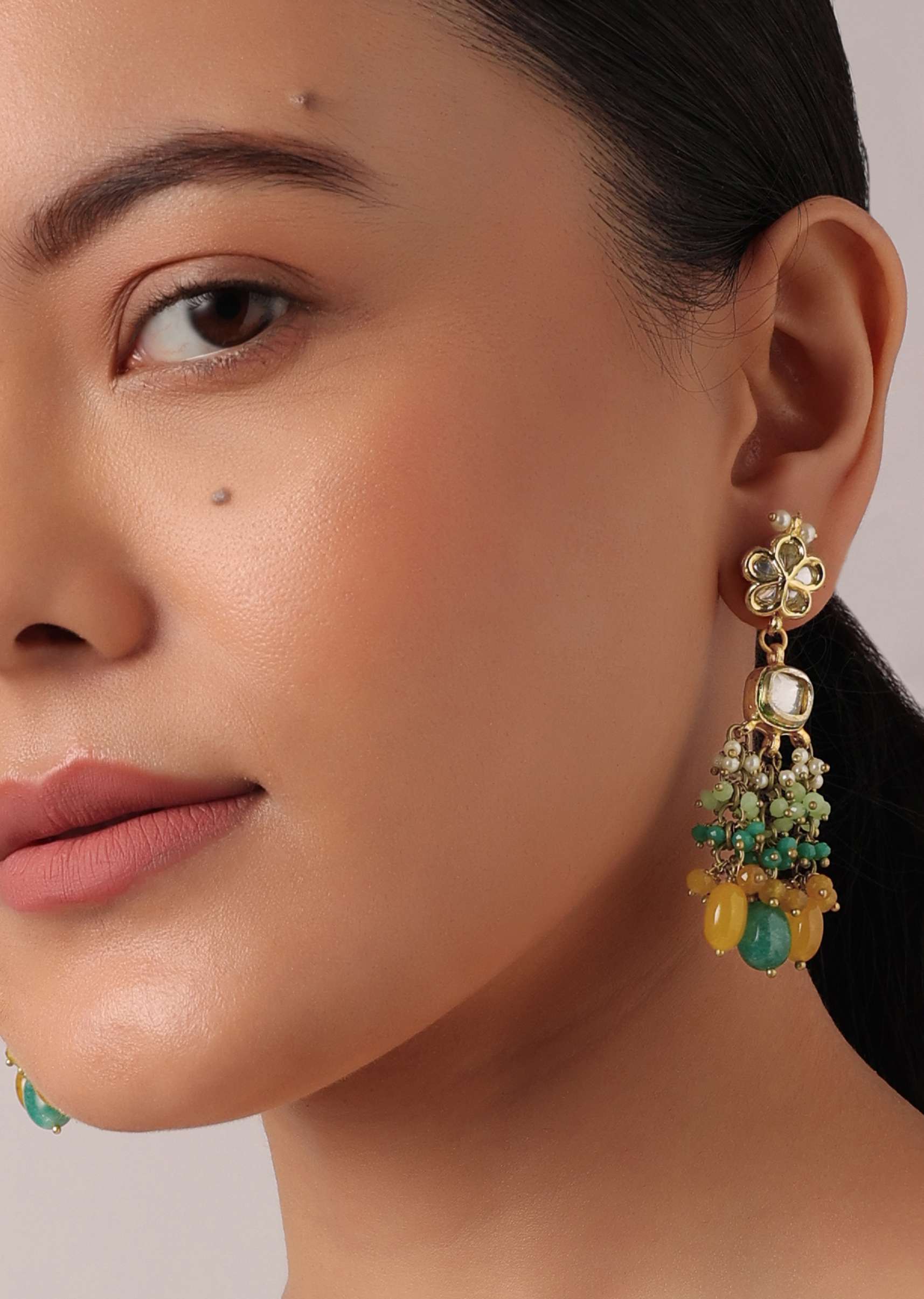 12263-green-and-orange-necklace-set-with-bead-drops-and-studded-kundan-polki-3.jpg Green And Orange Necklace Set With Bead Drops And Studded Kundan Polki