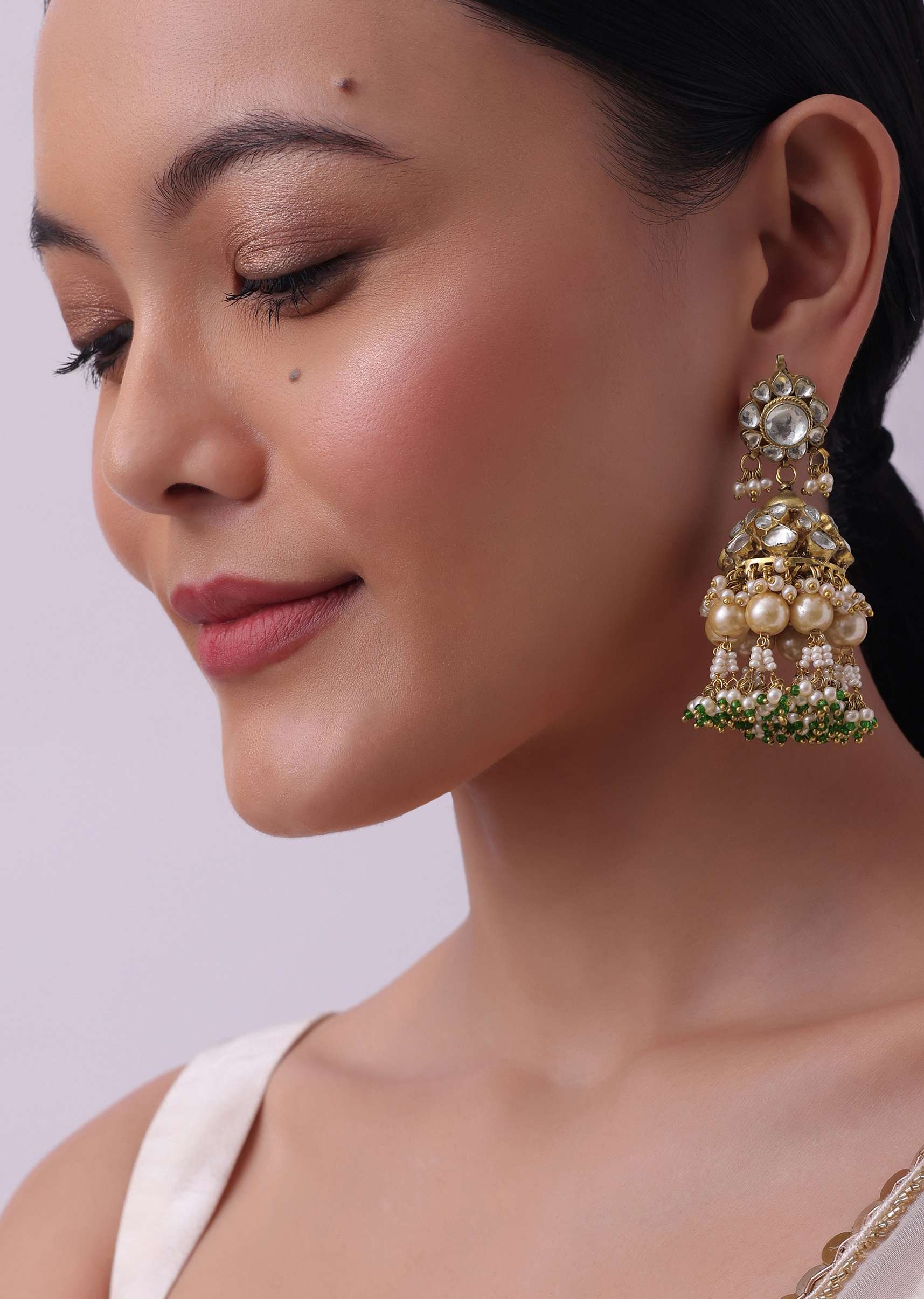 12273-gold-finish-heavy-bridal-choker-and-maang-tikka-set-4.jpg Gold Finish Heavy Bridal Choker And Maang Tikka Set