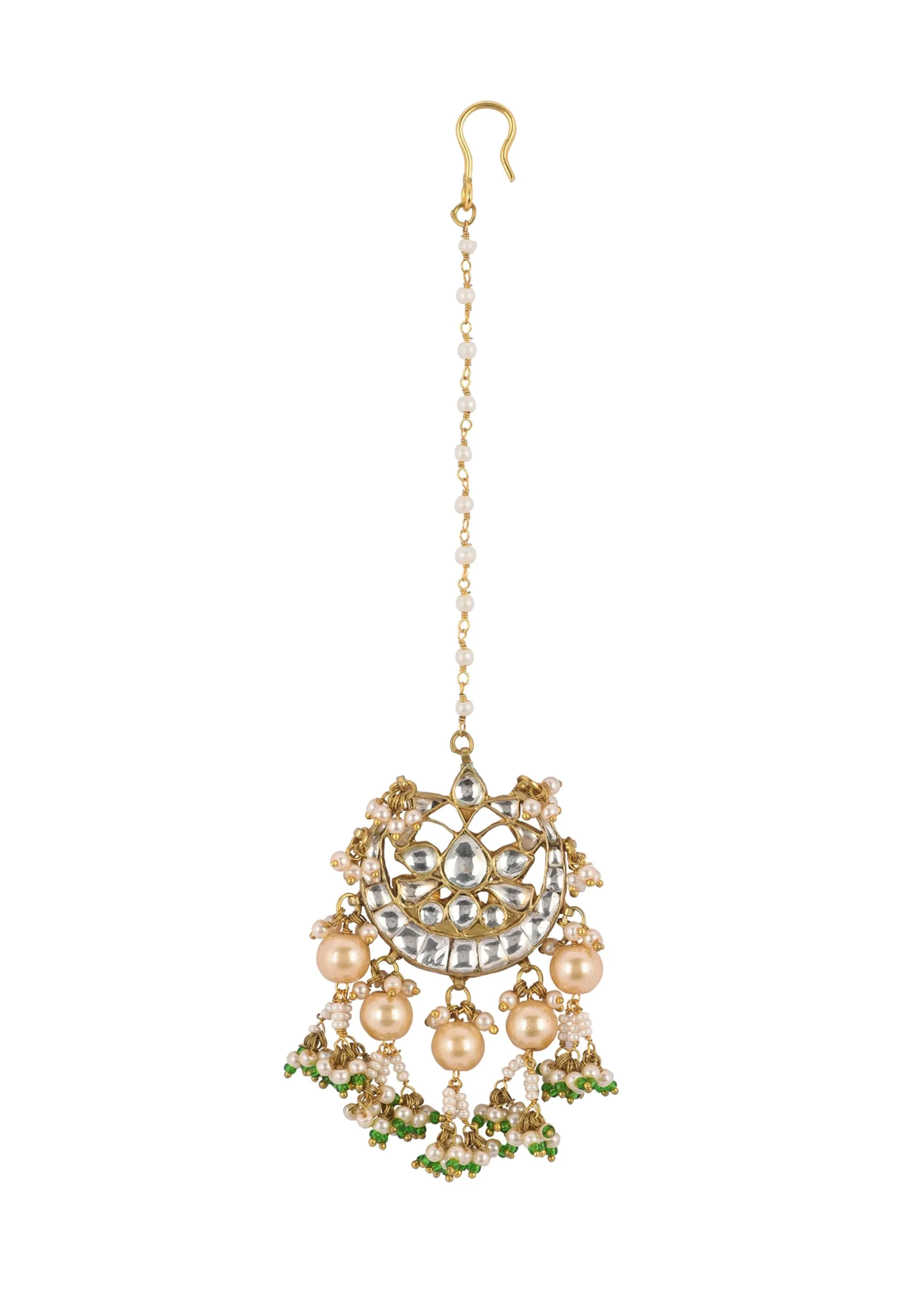 12273-gold-finish-heavy-bridal-choker-and-maang-tikka-set-7.webp Gold Finish Heavy Bridal Choker And Maang Tikka Set