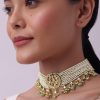 12276-white-kundan-choker-set-with-pearls-and-drops-6.jpg White Kundan Choker Set With Pearls And Drops