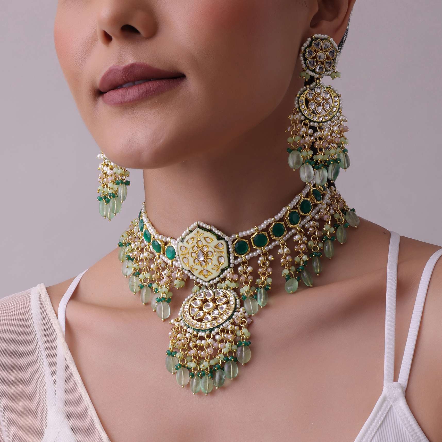 12286-green-toned-gold-finish-kundan-choker-necklace-set-with-colourful-meenakari-work-in-mix-metal-2.jpg Green Toned Gold-Finish Kundan Choker Necklace Set With Colourful Meenakari Work In Mix Metal