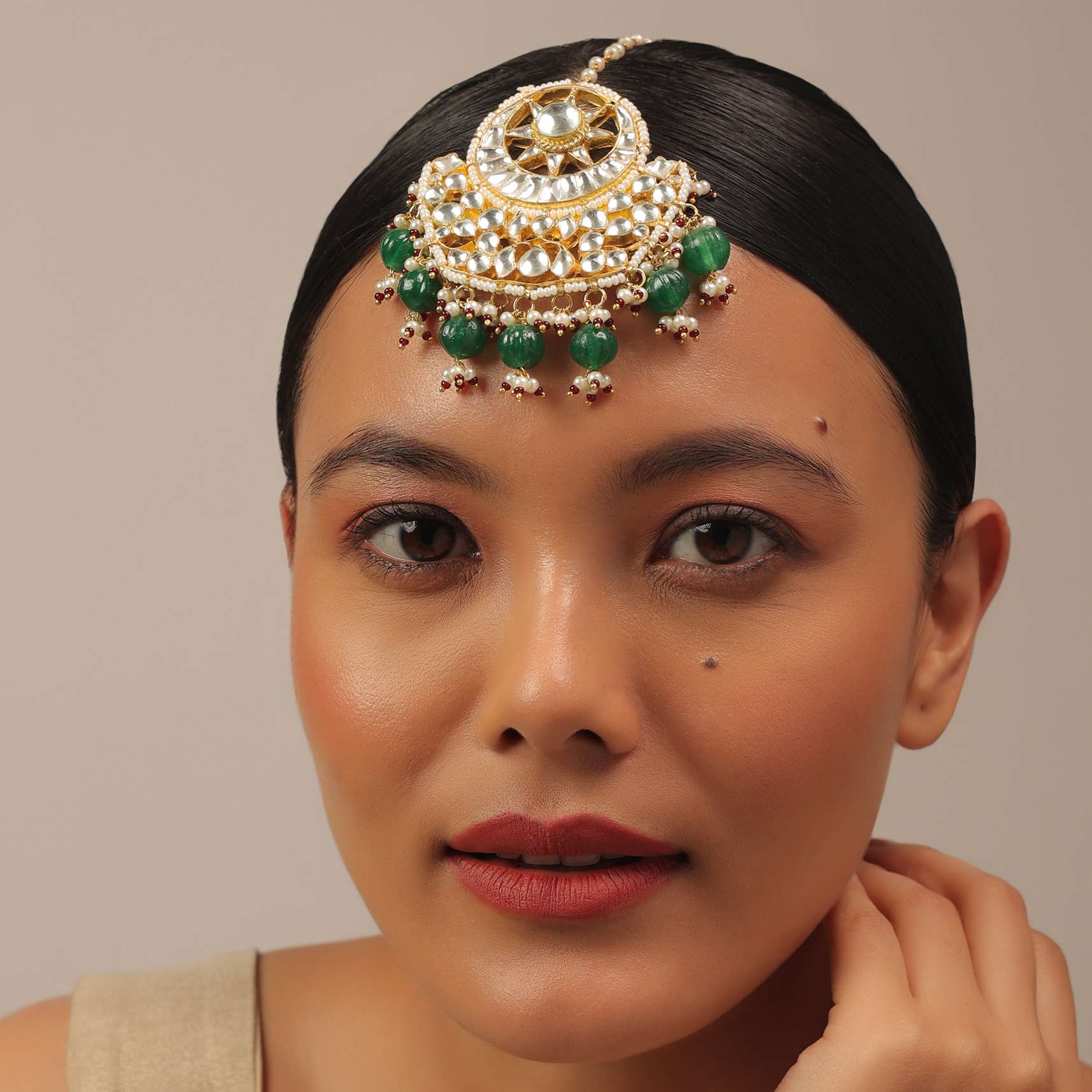 12287-gold-finish-kundan-floral-maangtika-with-synthetic-emerald-stones-and-beads-2.jpg Gold Finish Kundan Floral Maangtika With Synthetic Emerald Stones And Beads