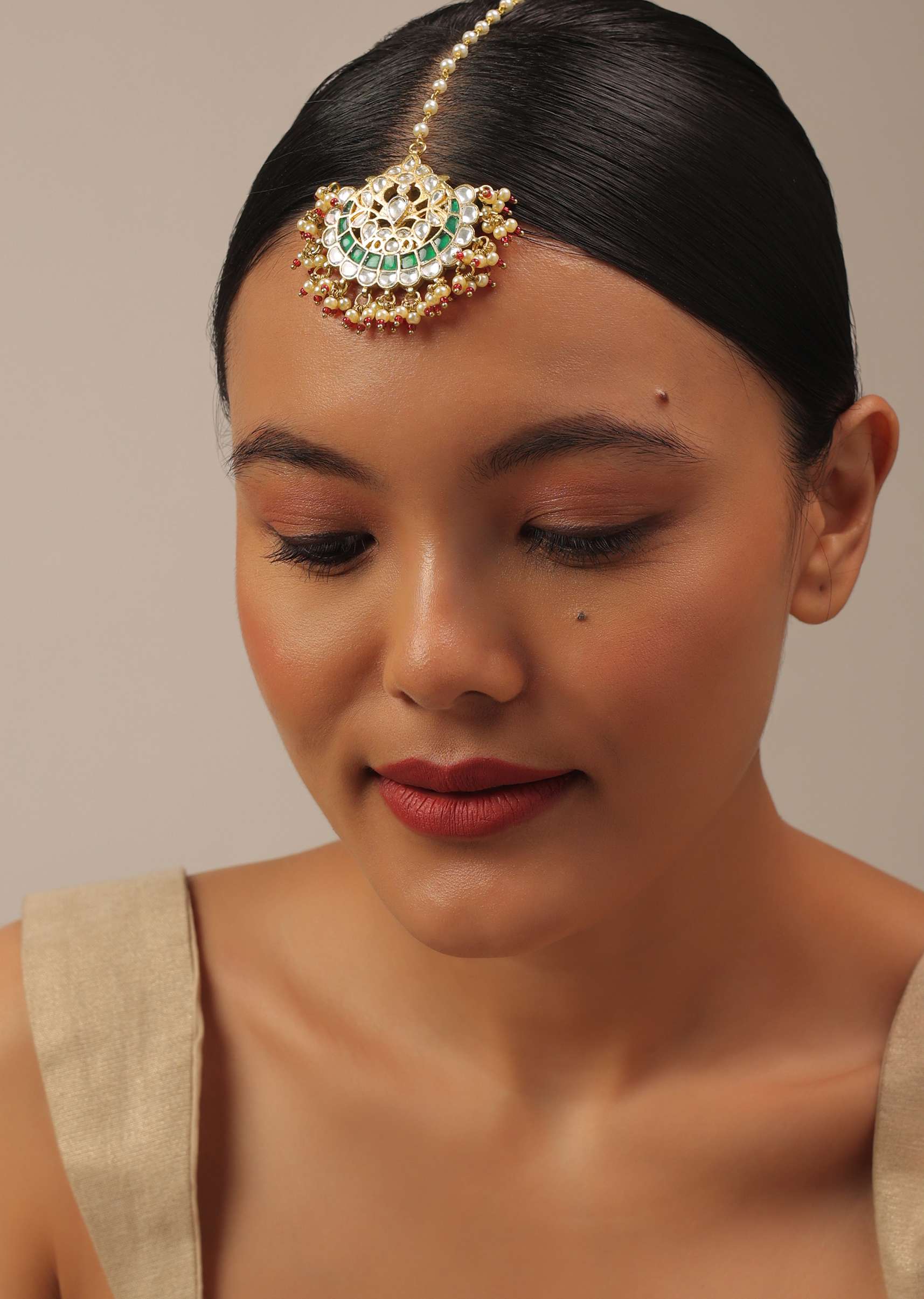 12293-gold-finish-kundan-multicolor-maangtika-with-synthetic-beads-and-stones-1.jpg Gold Finish Kundan Multicolor Maangtika With Synthetic Beads And Stones