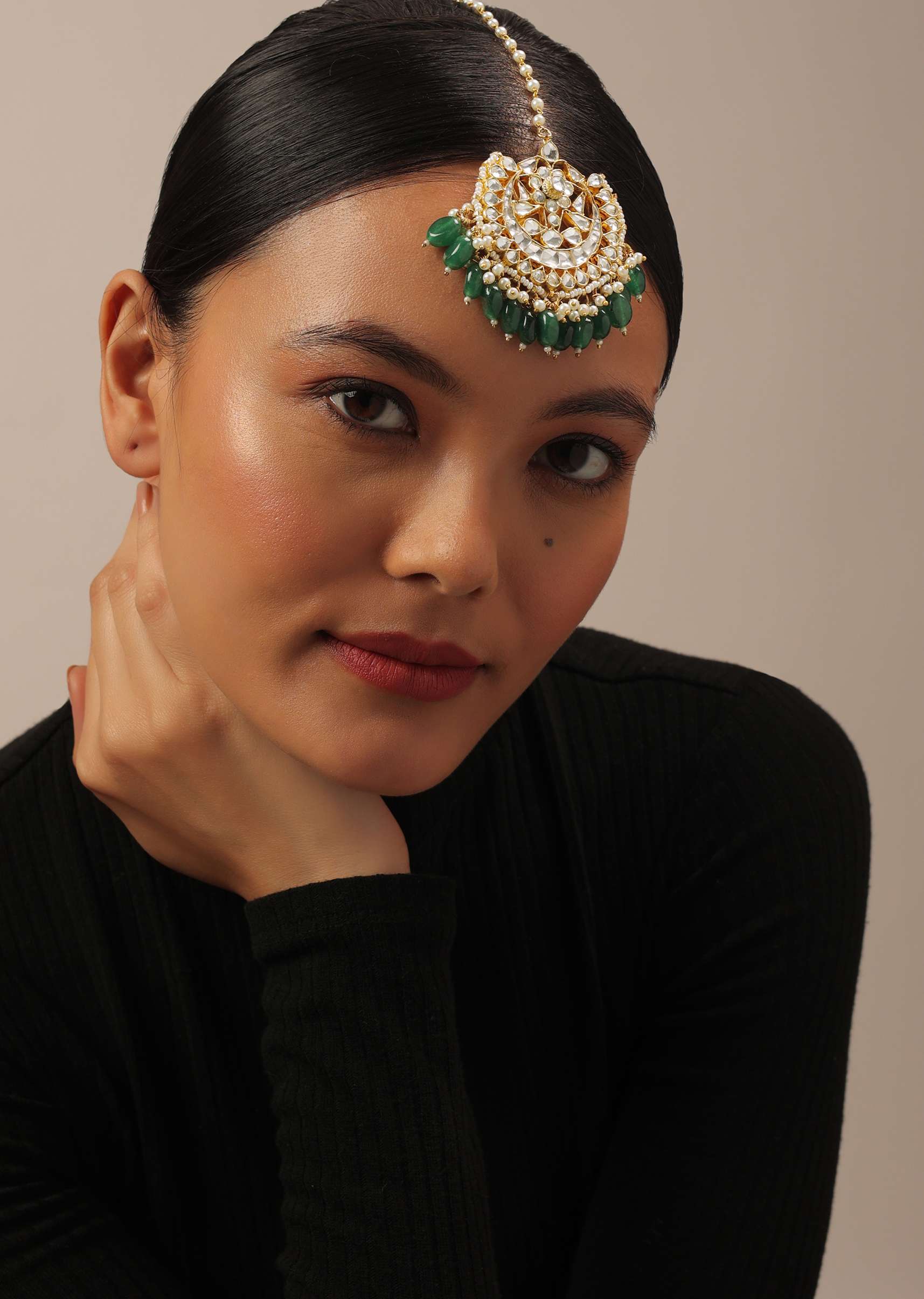 12303-gold-finish-kundan-polki-choker-set-with-green-drops-4.jpg Gold Finish Kundan Polki Choker Set With Green Drops