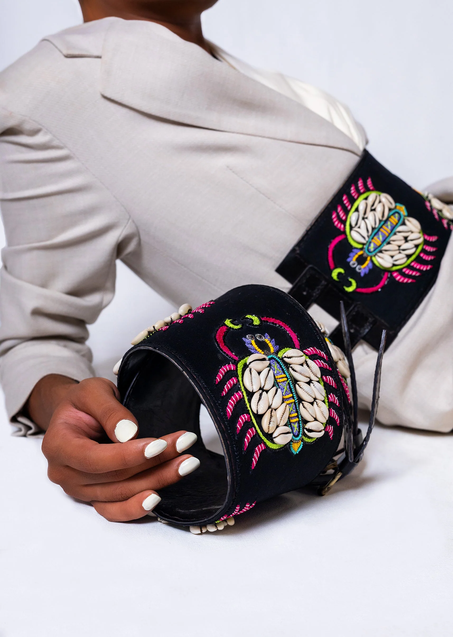 Black And White Embroidered Waist Belt