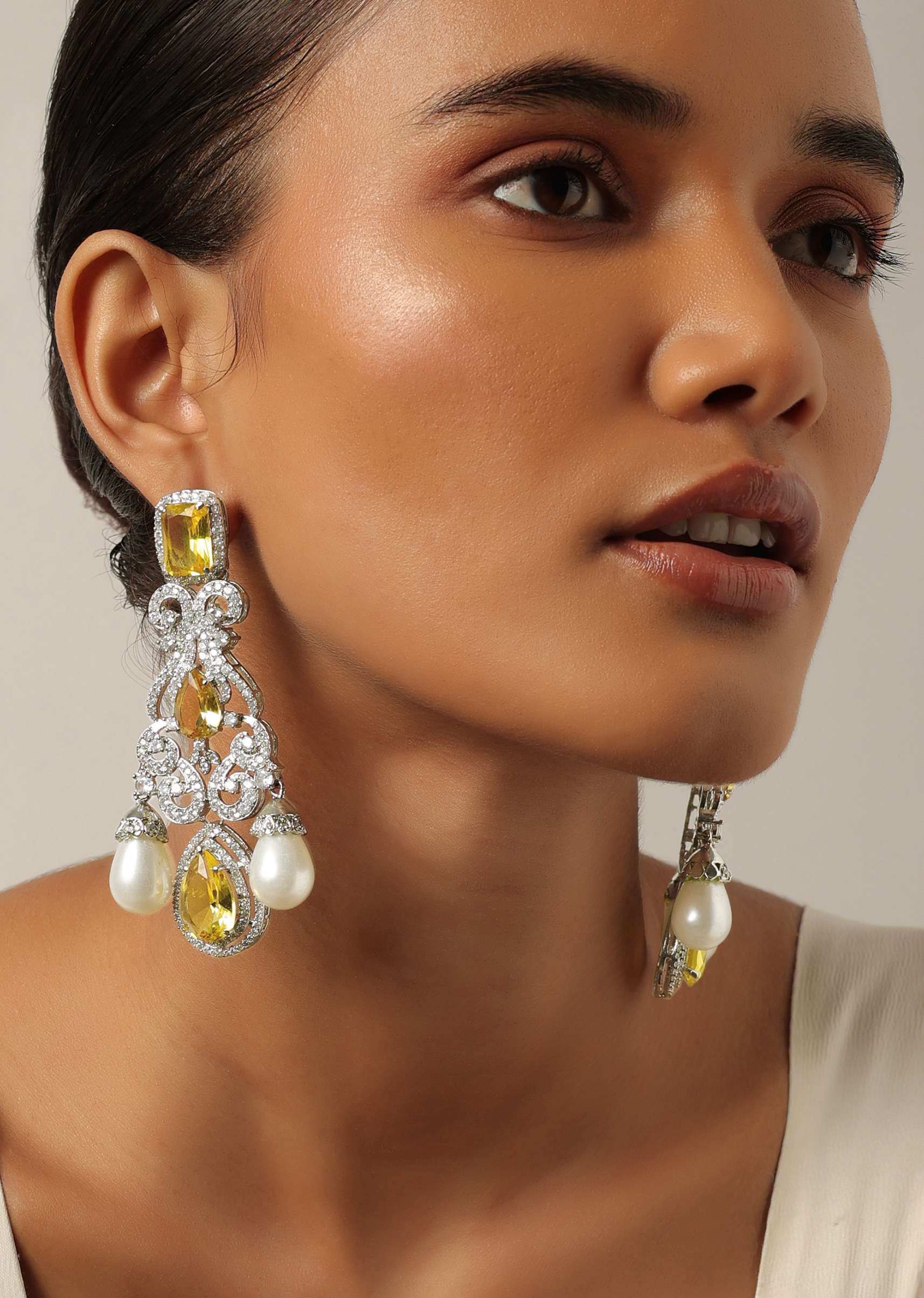 Multicolor Earrings With Champagne Stones And Pearl Drops
