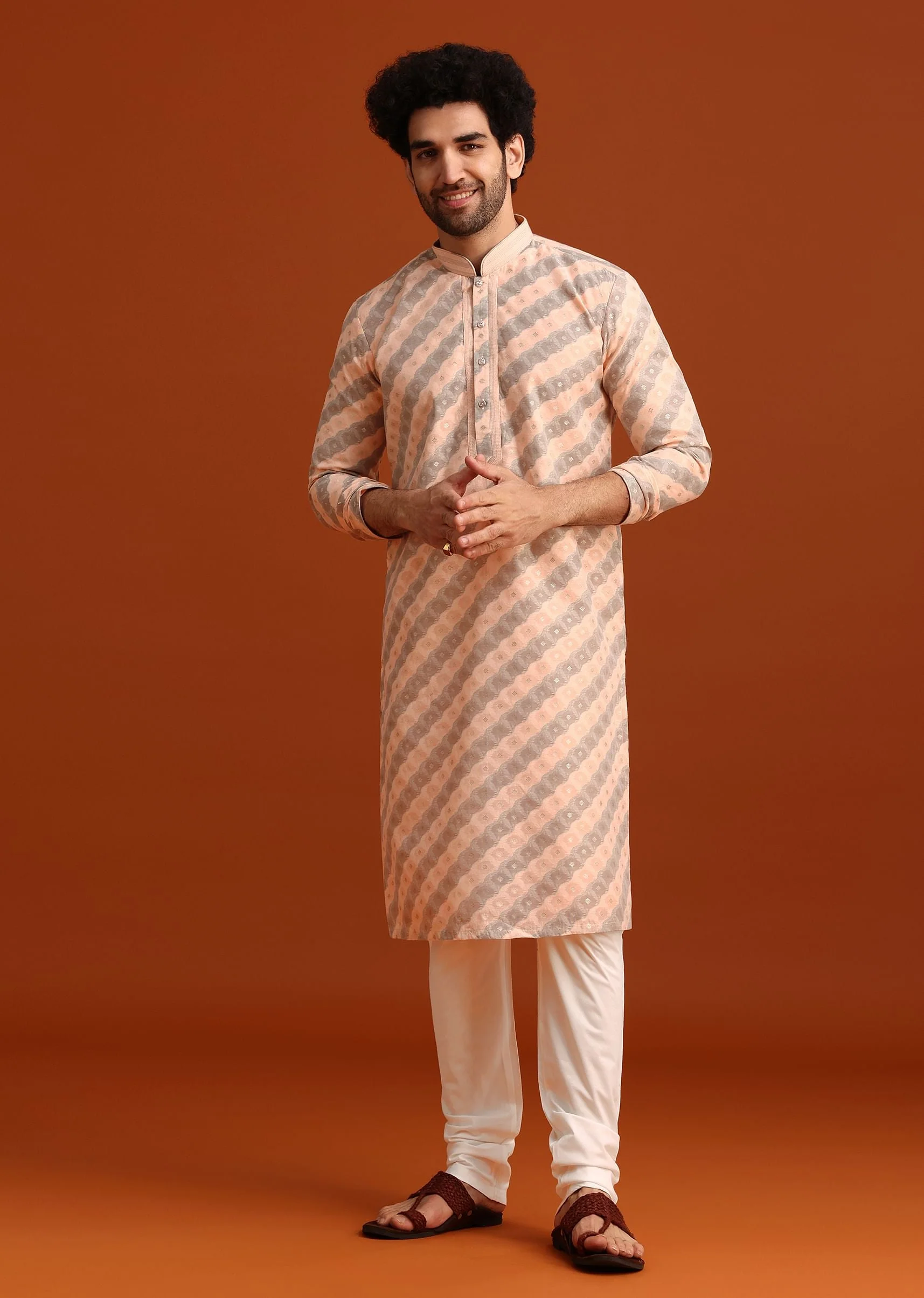12582-grey-kurta-set-with-striped-print-1.webp Grey Kurta Set With Striped Print