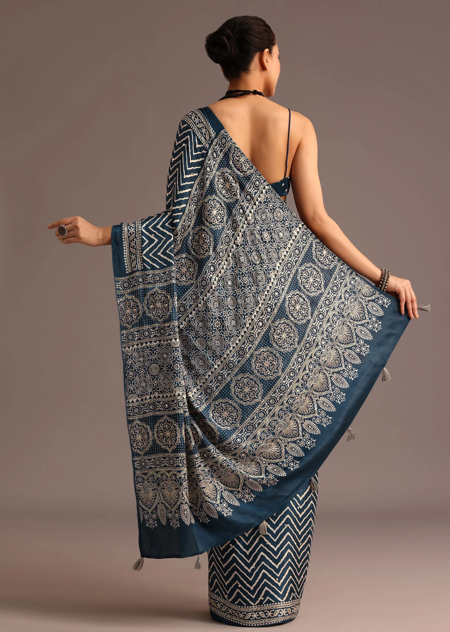 12925-blue-chevron-and-ajrakh-printed-satin-saree-6.webp Blue Chevron And Ajrakh Printed Satin Saree