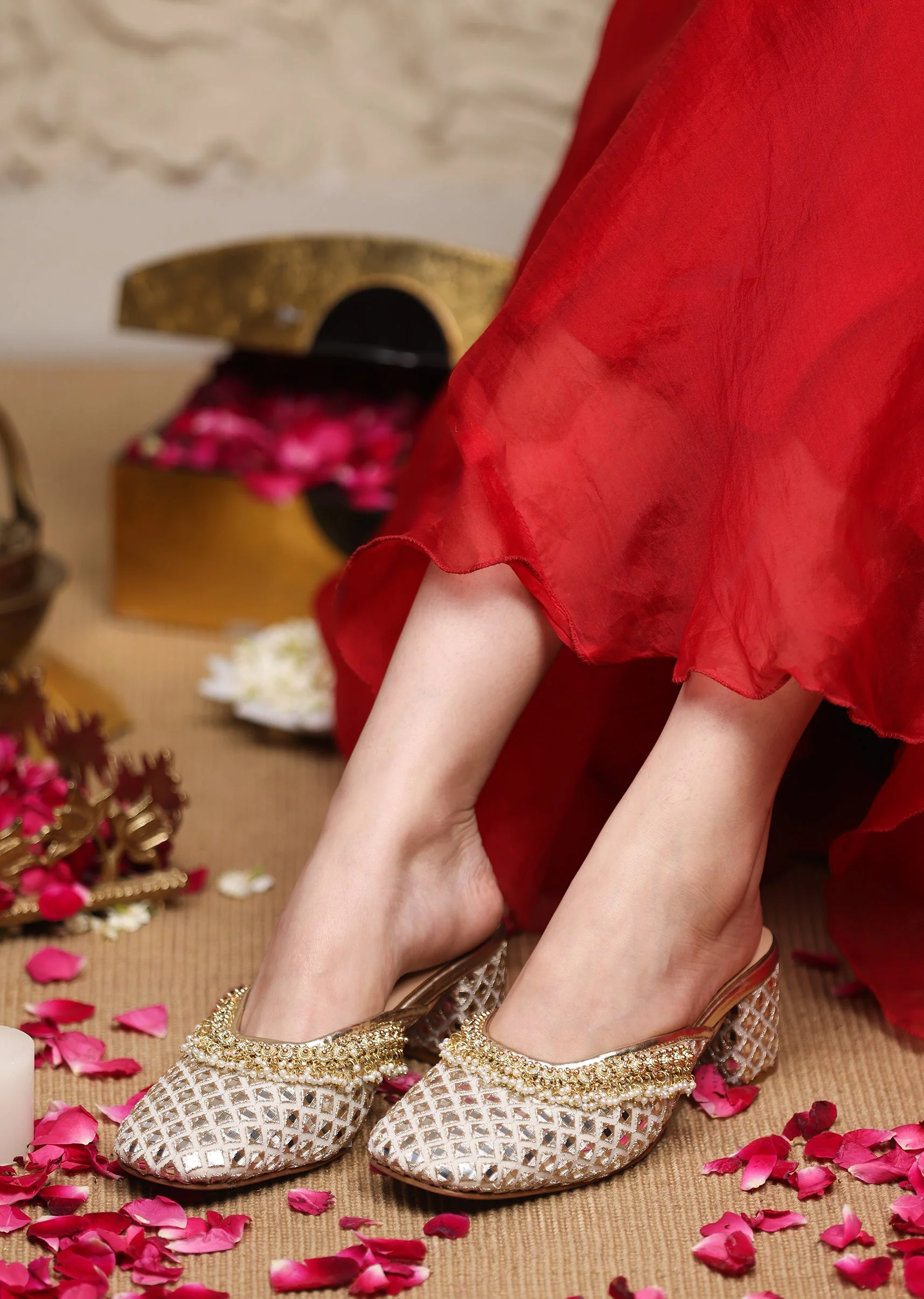 138-us-6-us-6-variation-1.webp Off-White Mirror Embellished Mules