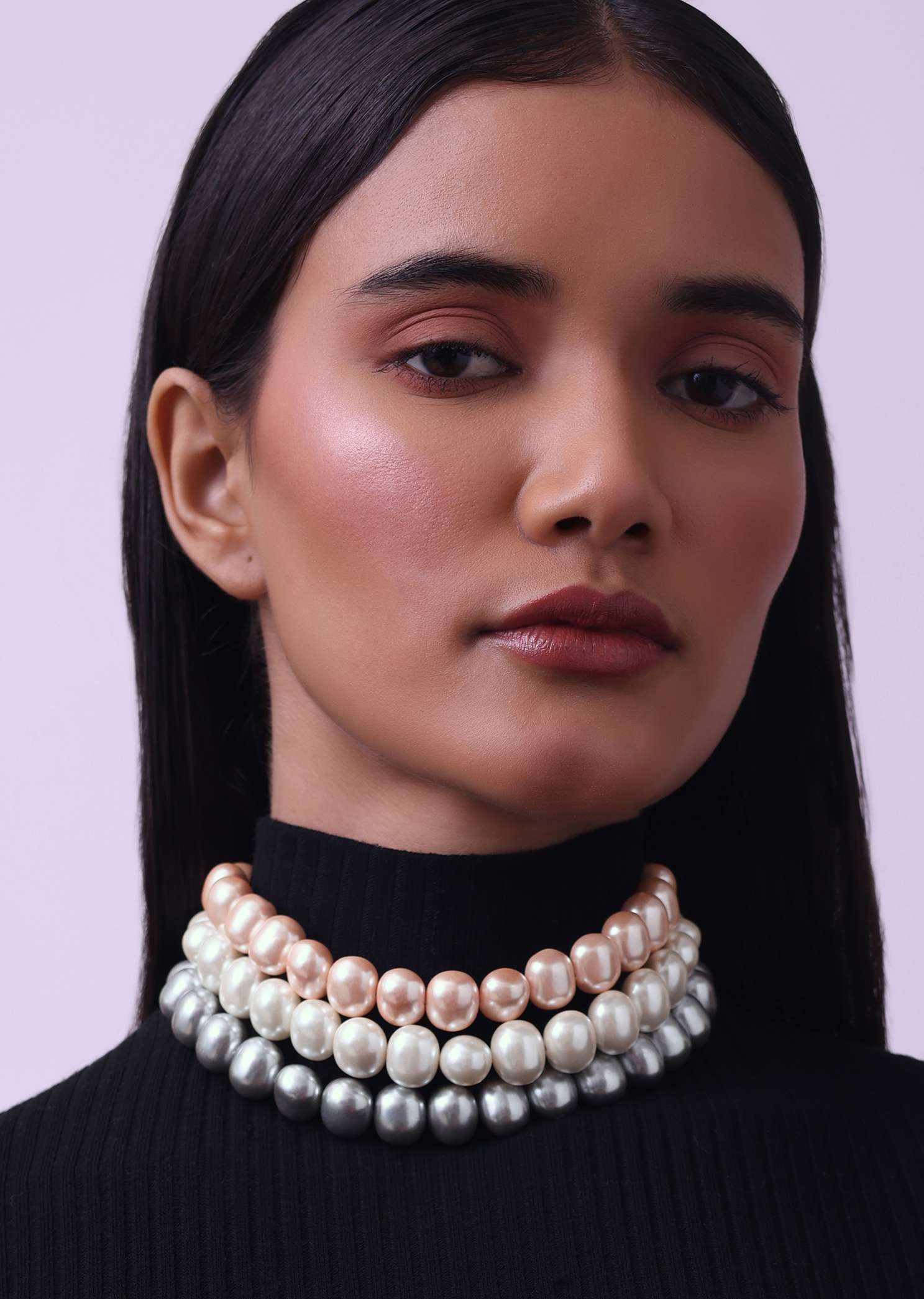 1654-three-layered-choker-in-mother-of-pearls-1.jpg Three Layered Choker In Mother Of Pearls