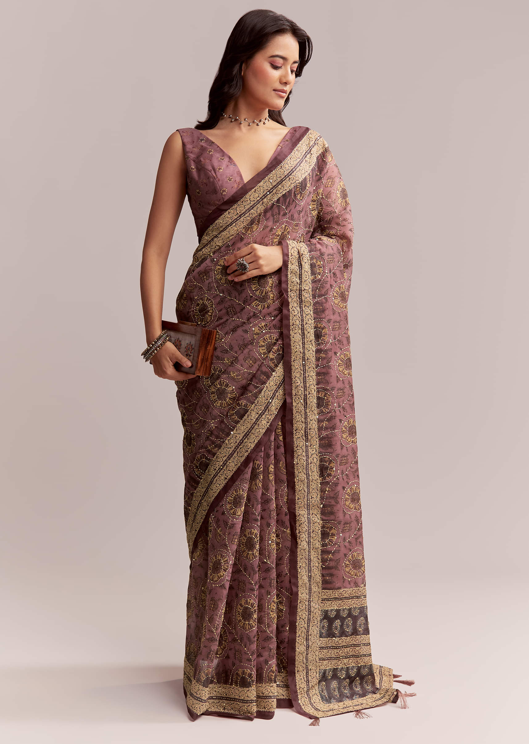 16757-onion-pink-linen-printed-saree-with-traditional-ajrakh-print-1.jpg Onion Pink Linen Printed Saree With Traditional Ajrakh Print