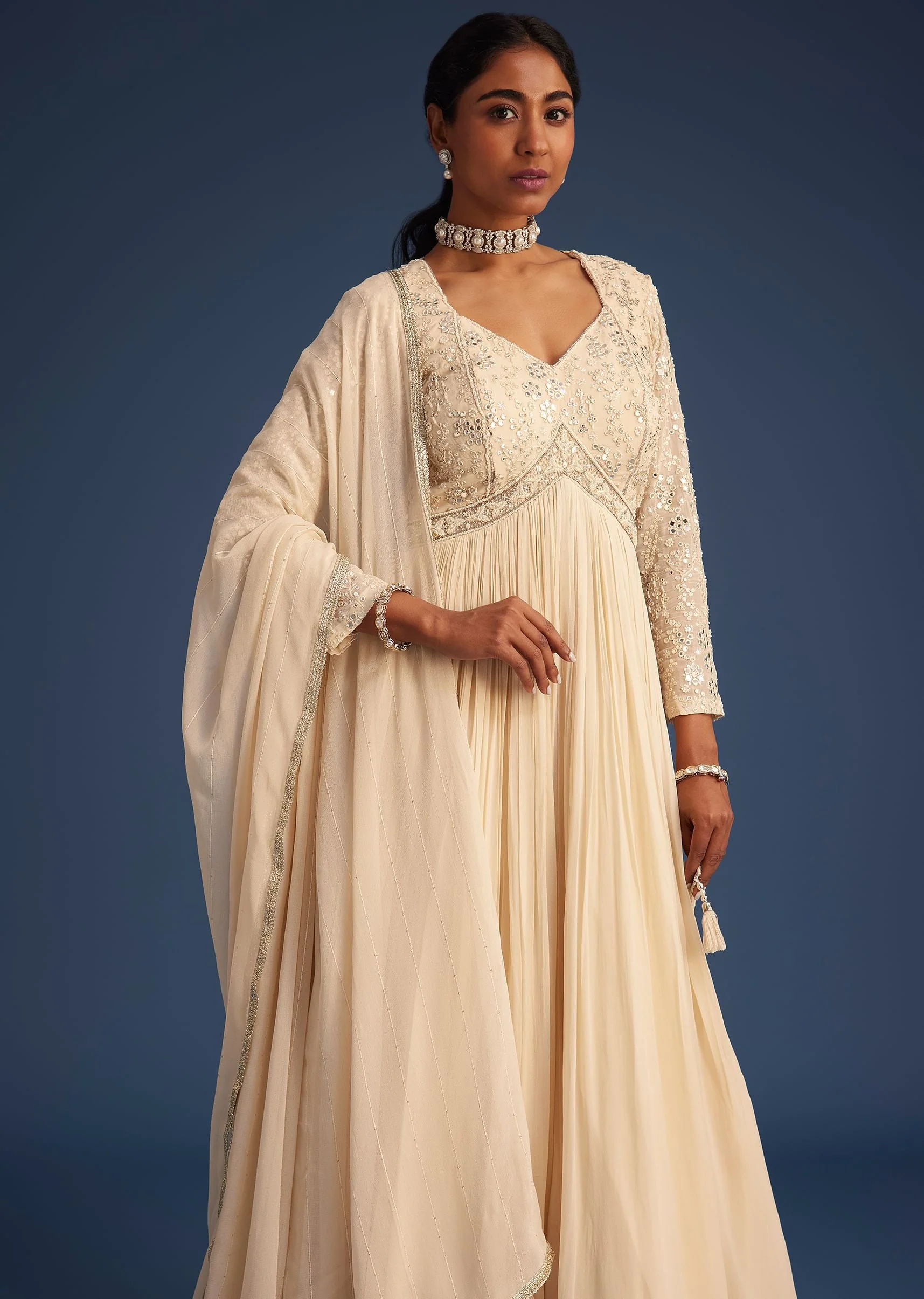 17323-off-white-georgette-embellished-anarkali-with-dupatta-4.webp Off White Georgette Embellished Anarkali With Dupatta
