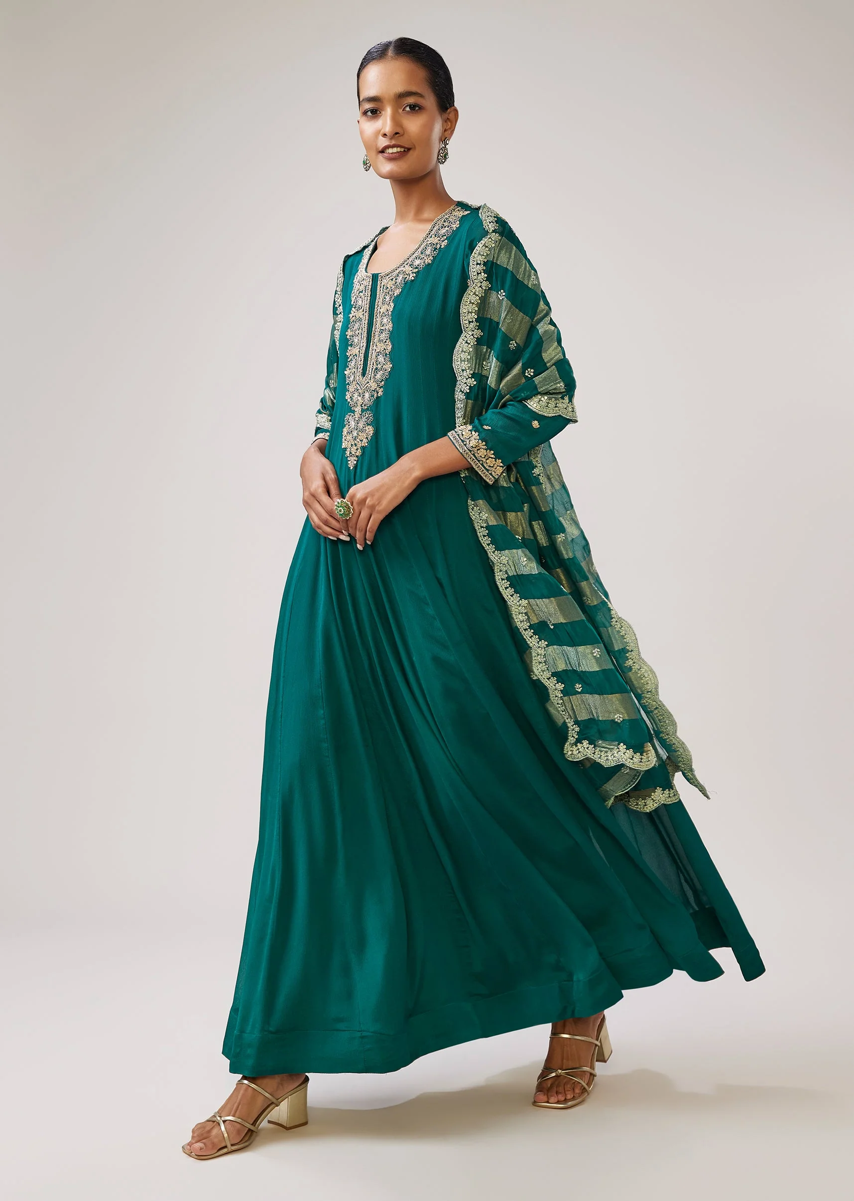 17925-dir-69691c7bdcc3-m-variation-1.webp Green Zardozi Chinon Anarkali Suit With Dupatta