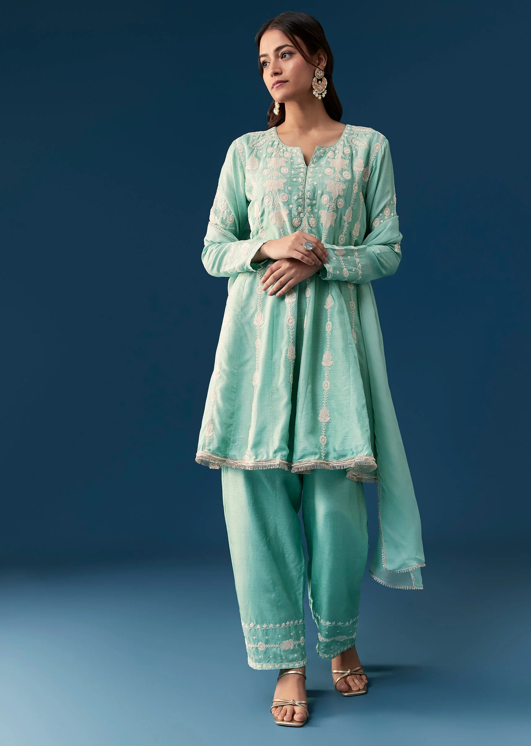 18172-blue-peplum-pakistani-style-anarkali-suit-thread-work-with-dupatta-1.webp Blue Peplum Pakistani Style Anarkali Suit Thread Work With Dupatta
