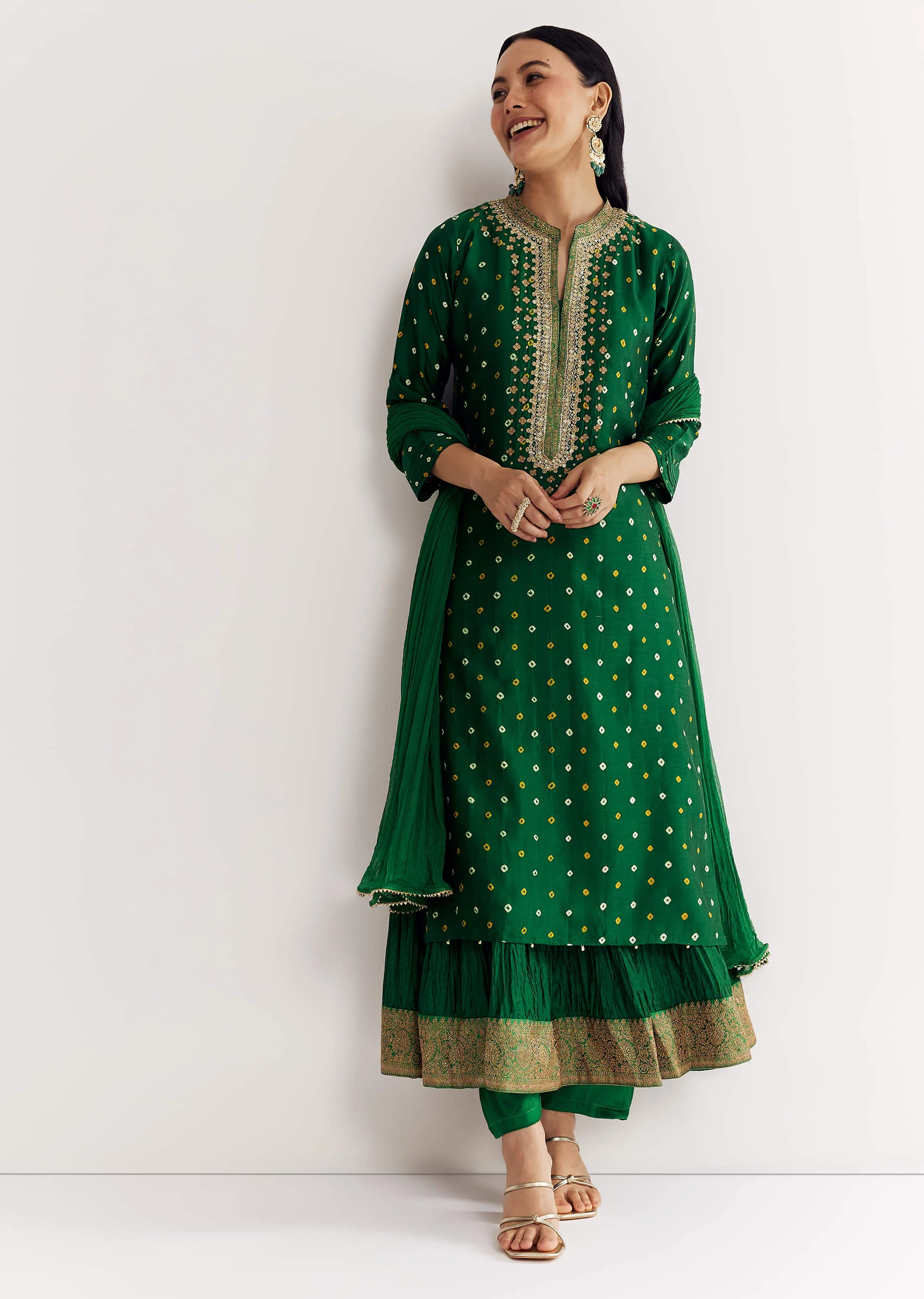 18550-dark-green-bandhani-kurta-set-with-dupatta-1.webp Dark Green Bandhani Kurta Set With Dupatta