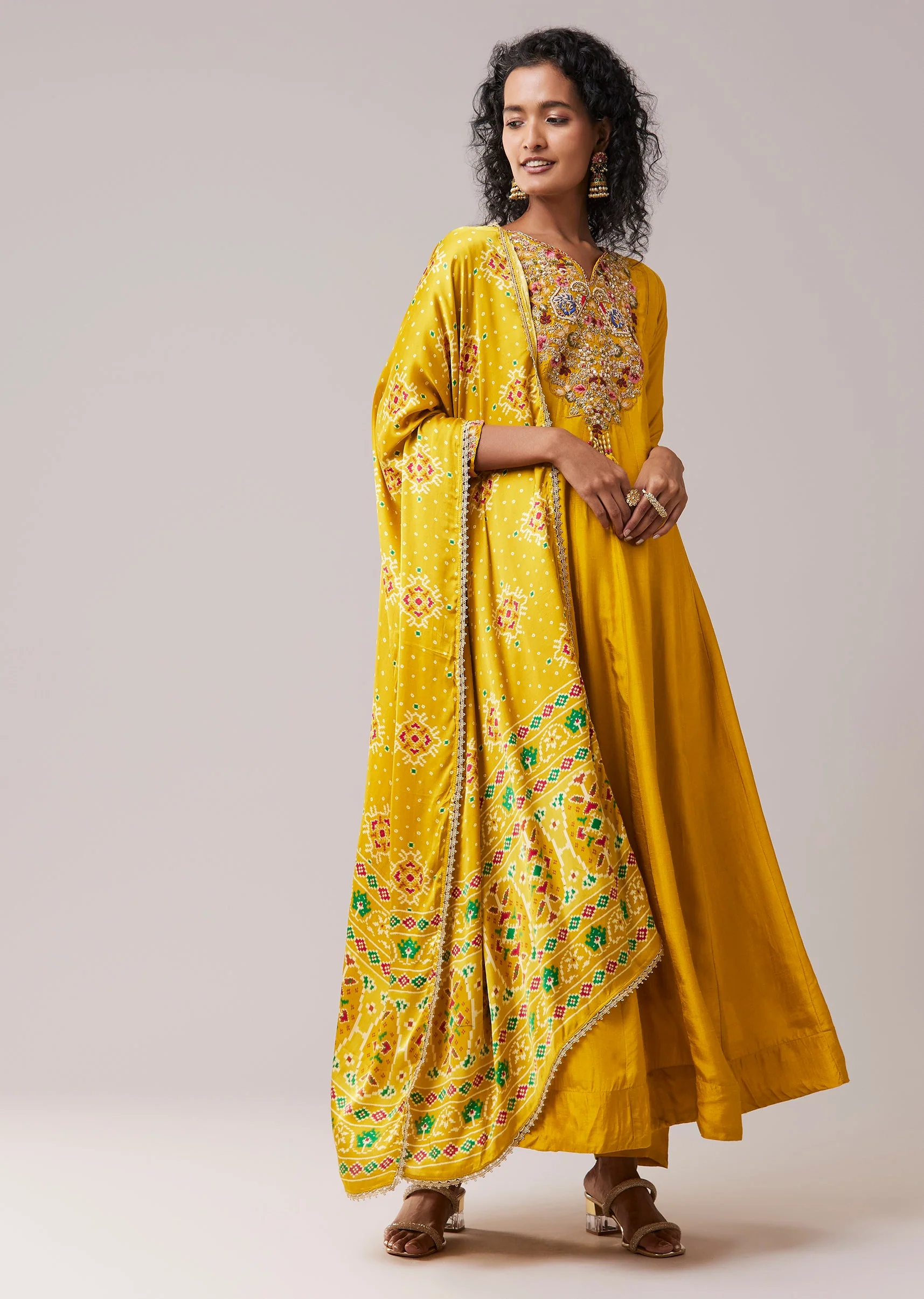 18601-yellow-silk-embroidered-anarkali-set-1.webp Yellow Silk Embroidered Anarkali Set