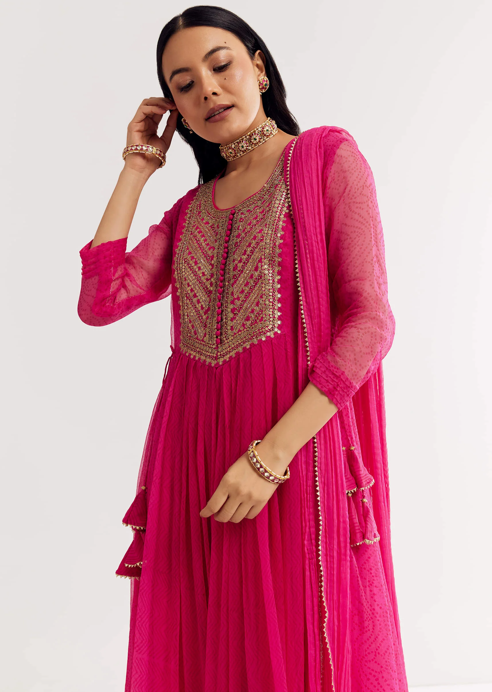 18616-pink-printed-chiffon-sequin-kurta-set-with-dupatta-1.webp Pink Printed Chiffon Sequin Kurta Set With Dupatta