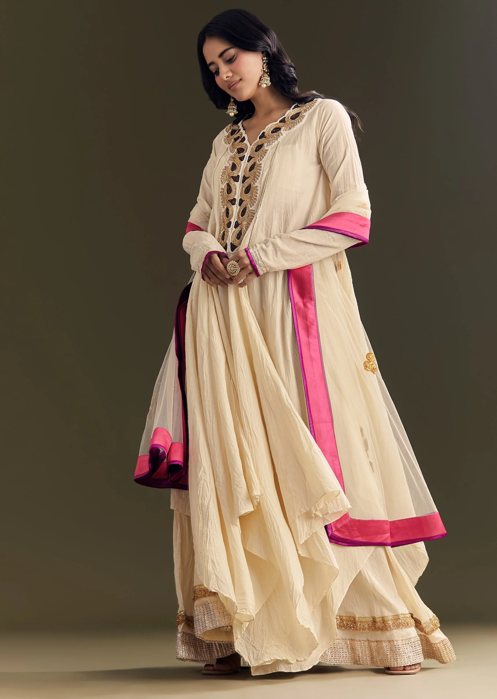 20280-off-white-cora-cotton-asymmetrical-kurta-palazzo-with-net-dupatta-3.webp Off White Cora Cotton Asymmetrical Kurta Palazzo With Net Dupatta