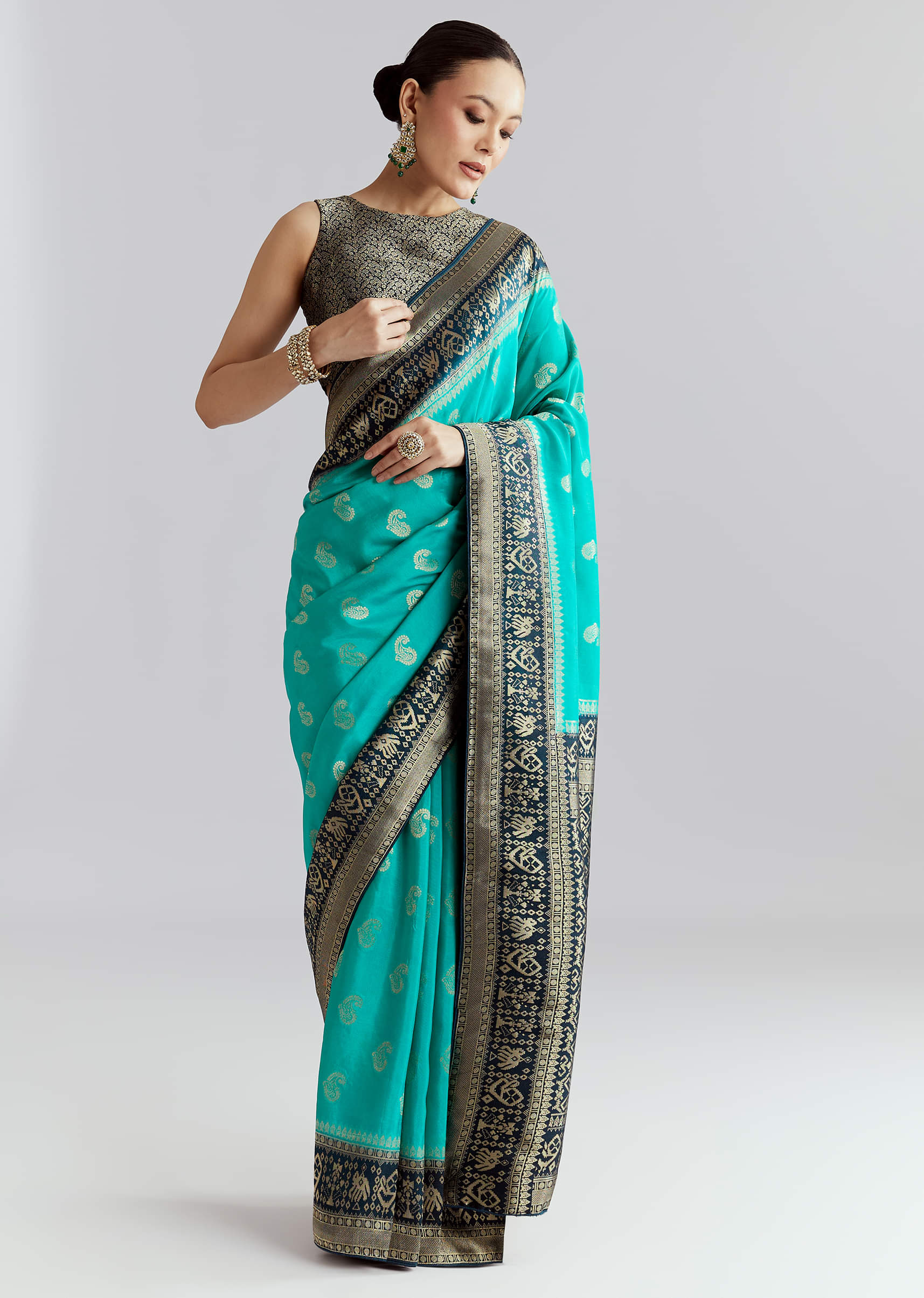 21244-blue-banarasi-silk-woven-saree-with-zari-paisley-motifs-1.jpg Blue Banarasi Silk Woven Saree With Zari Paisley Motifs