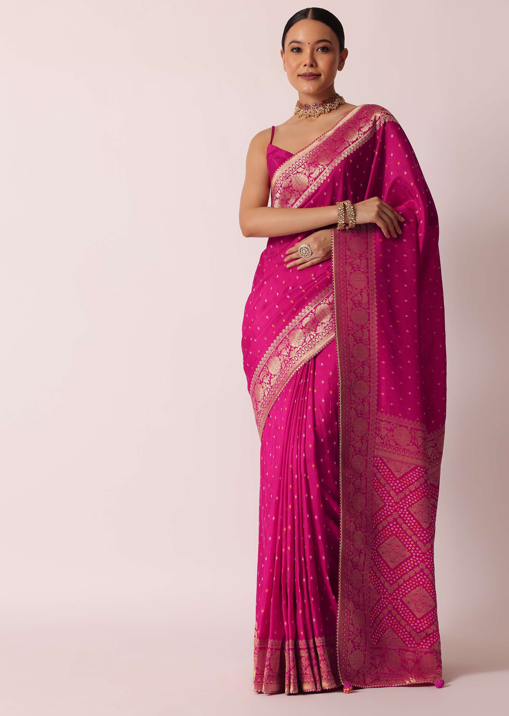 21303-rani-pink-banarasi-saree-with-bandhani-buttis-and-unstitched-blouse-piece-1.jpg Rani Pink Banarasi Saree With Bandhani Buttis And Unstitched Blouse Piece