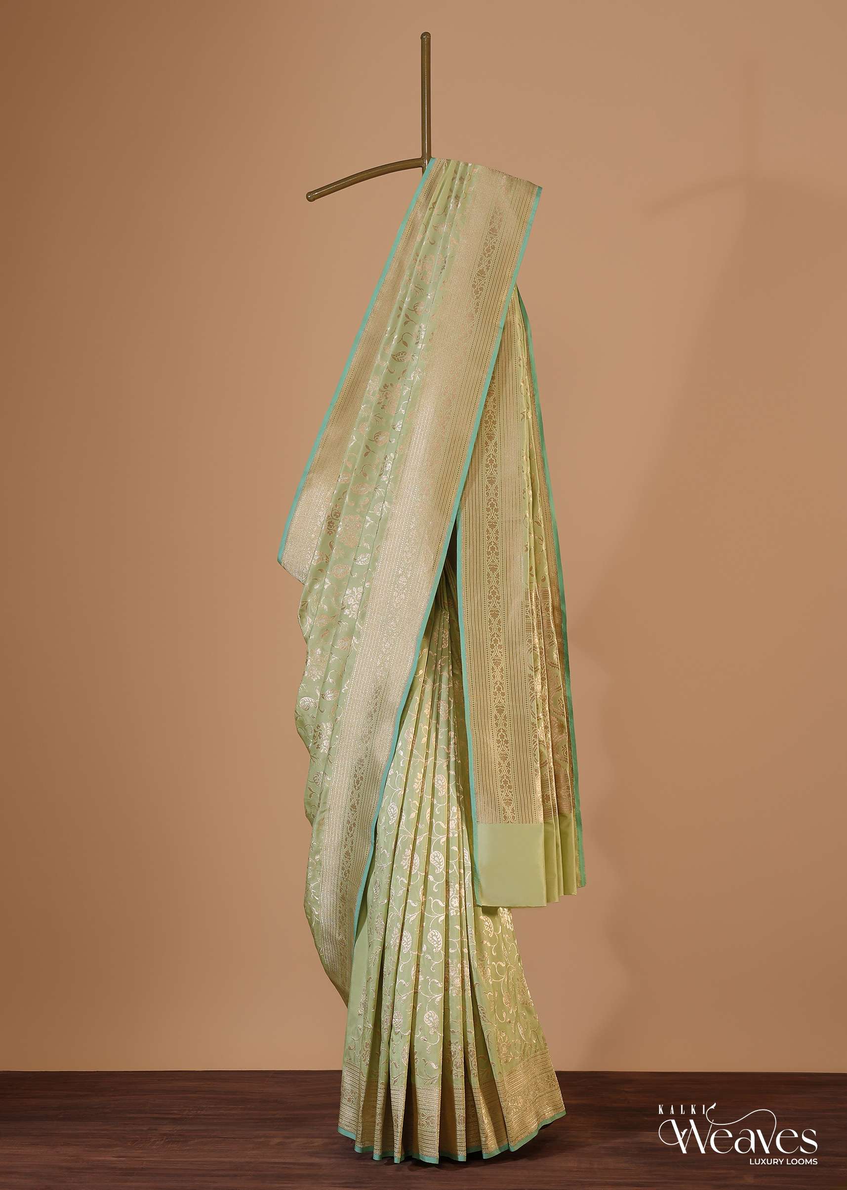 21555-green-handloom-banarasi-saree-in-uppada-silk-with-floral-jaal-weave-and-unstitched-blouse-1.jpg Green Handloom Banarasi Saree In Uppada Silk With Floral Jaal Weave And Unstitched Blouse