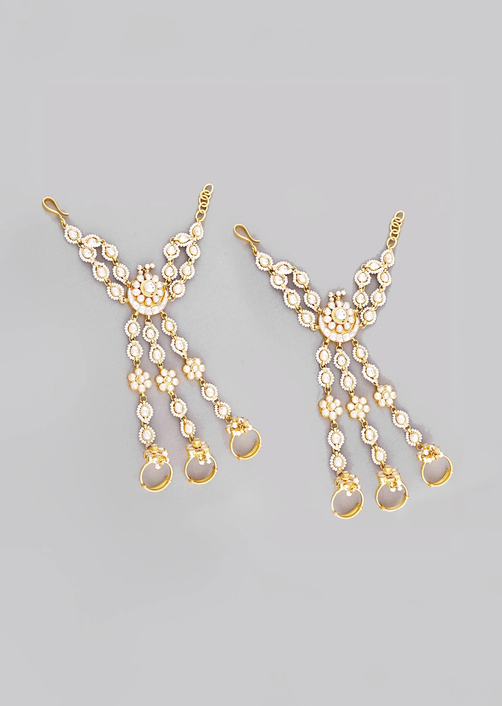 2608-white-kundan-hathphool-set-2.webp White Kundan Hathphool Set